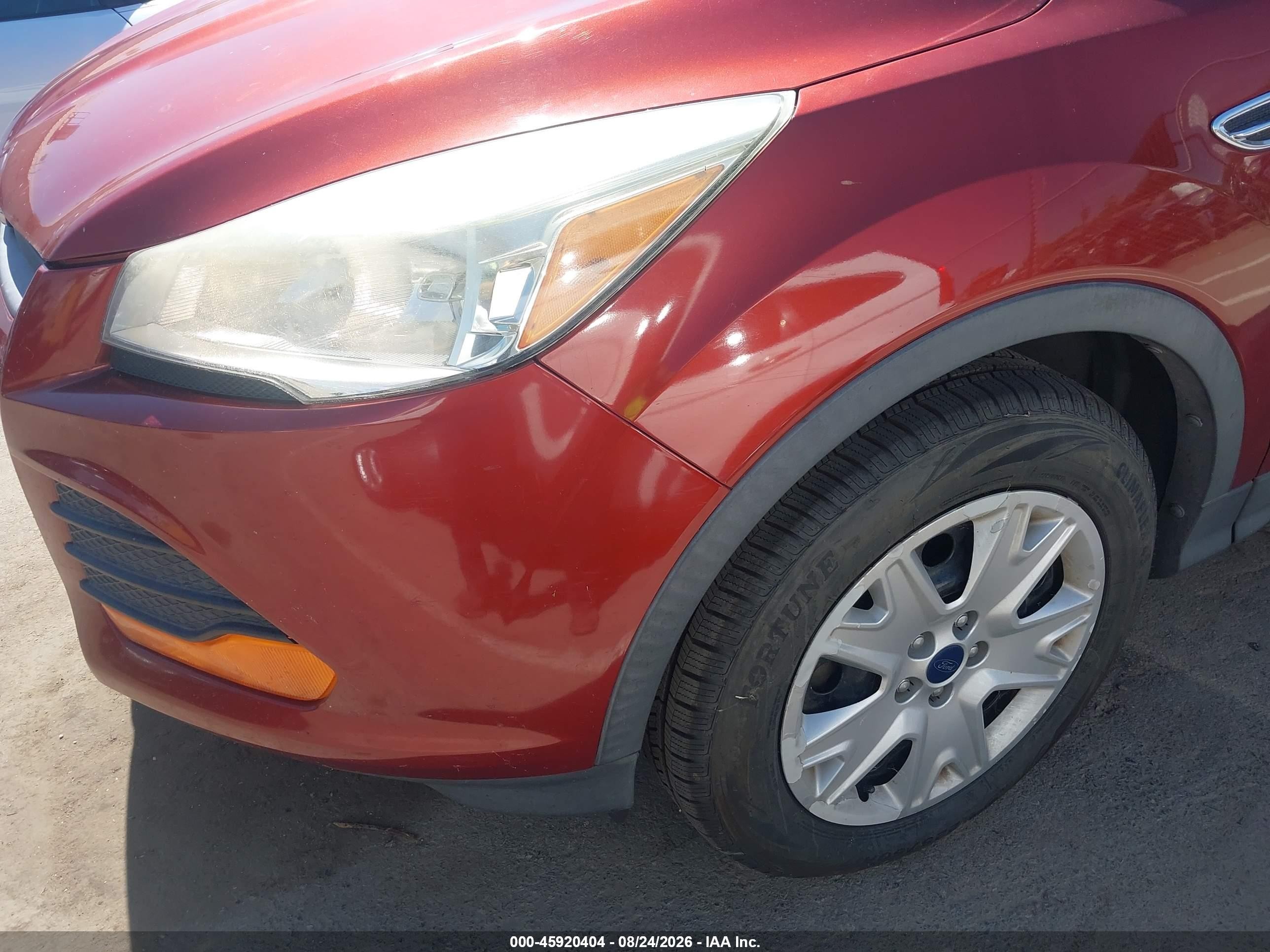 2014 Ford Escape S Оранжевый vin: 1FMCU0F76EUD25138