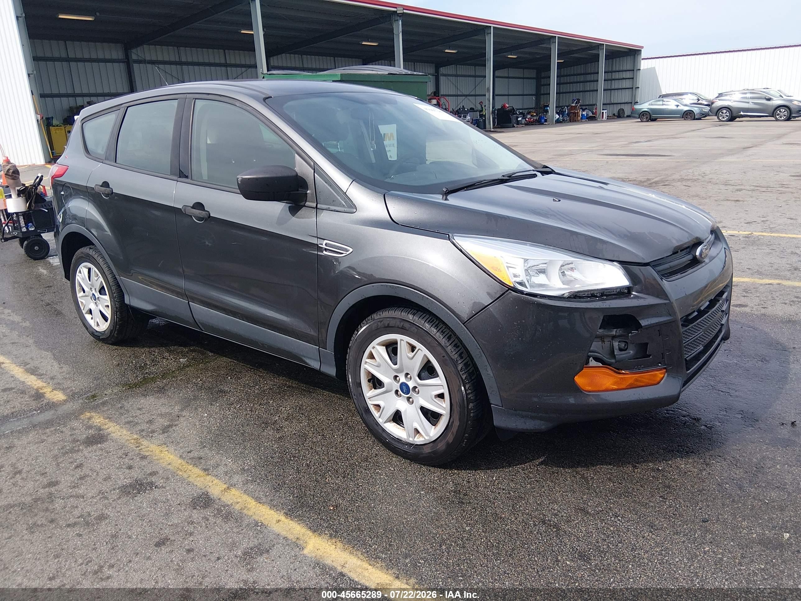 2015 Ford Escape S Серый vin: 1FMCU0F76FUA14505