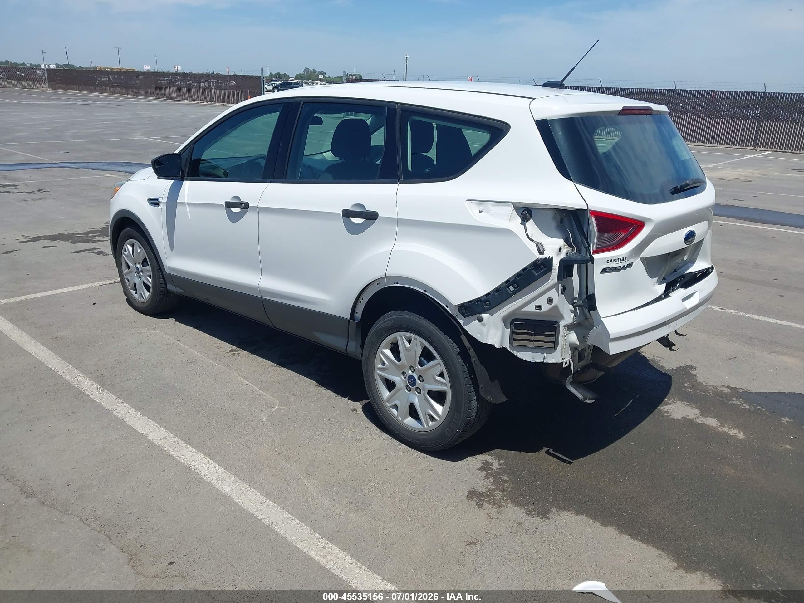 2015 Ford Escape S White vin: 1FMCU0F76FUB95718