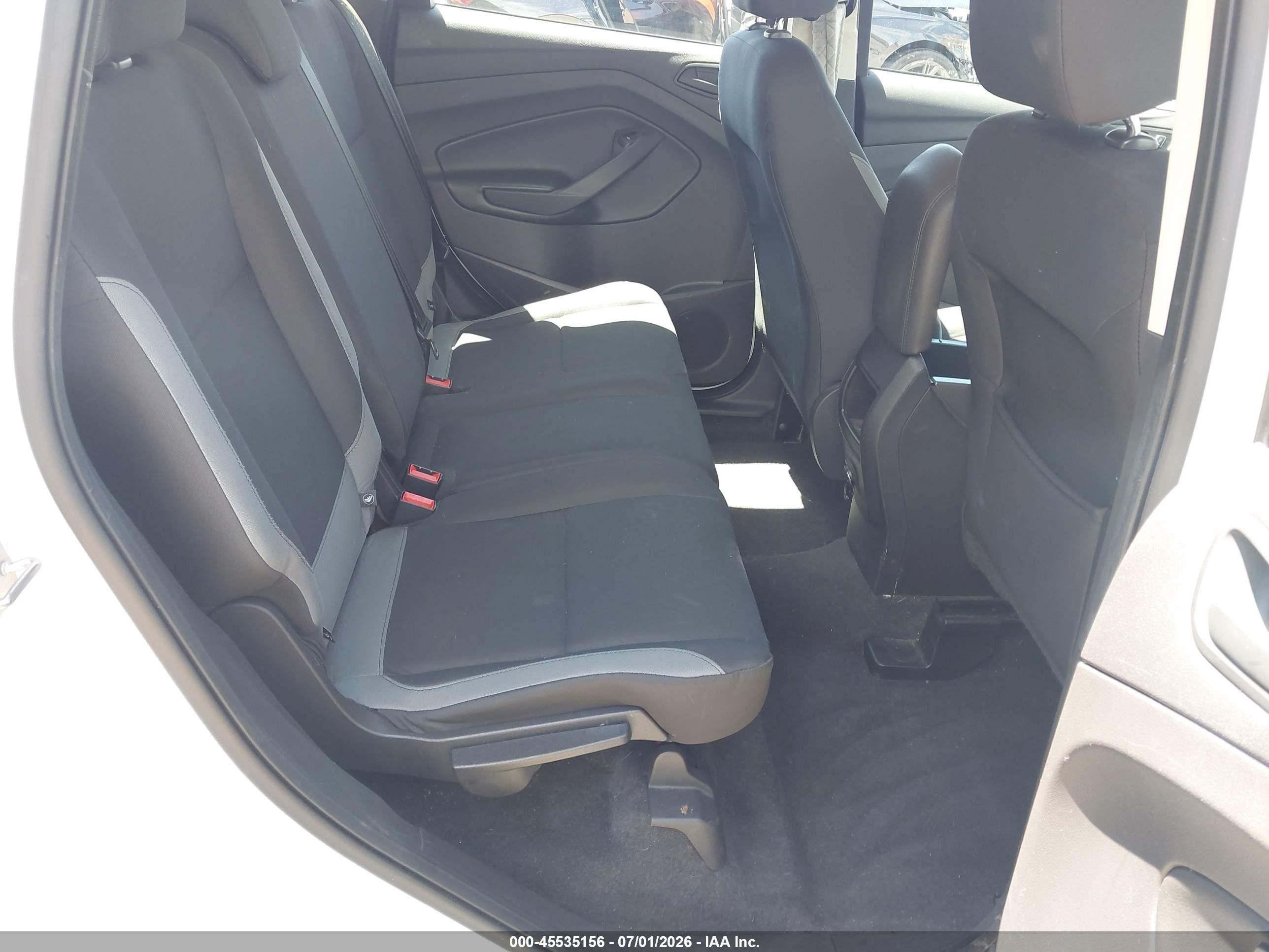 2015 Ford Escape S White vin: 1FMCU0F76FUB95718