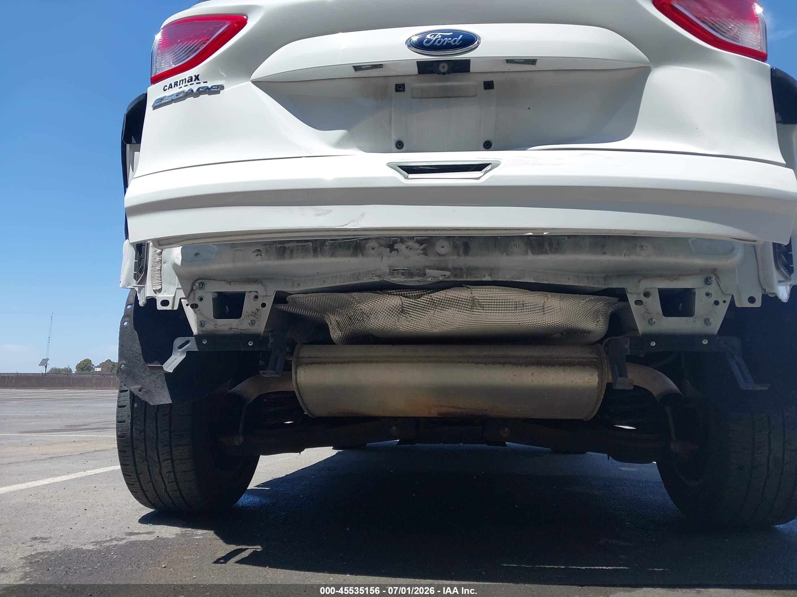 2015 Ford Escape S White vin: 1FMCU0F76FUB95718