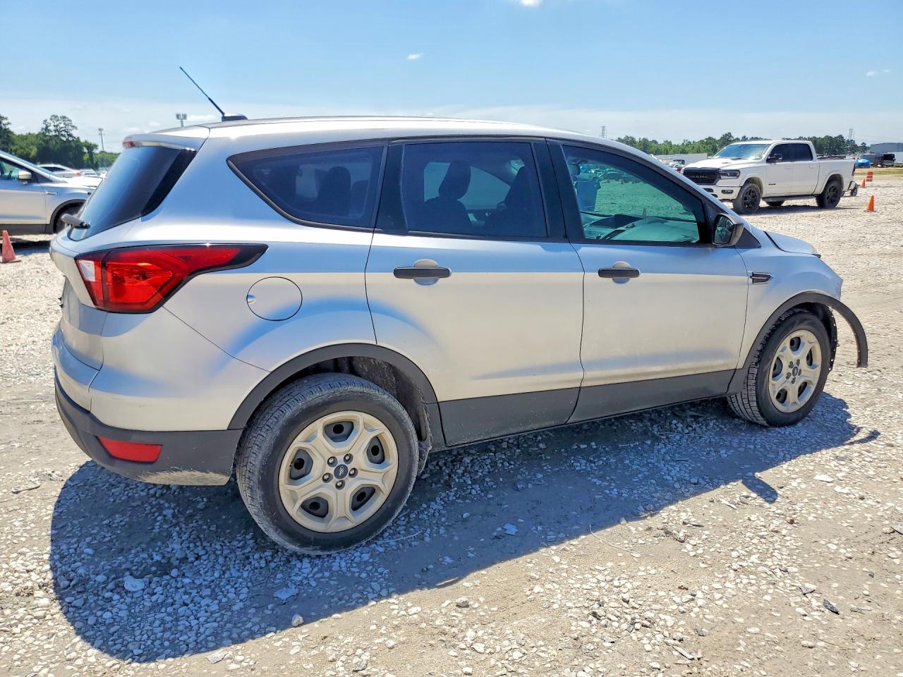 2019 Ford Escape S Silver vin: 1FMCU0F76KUB58212