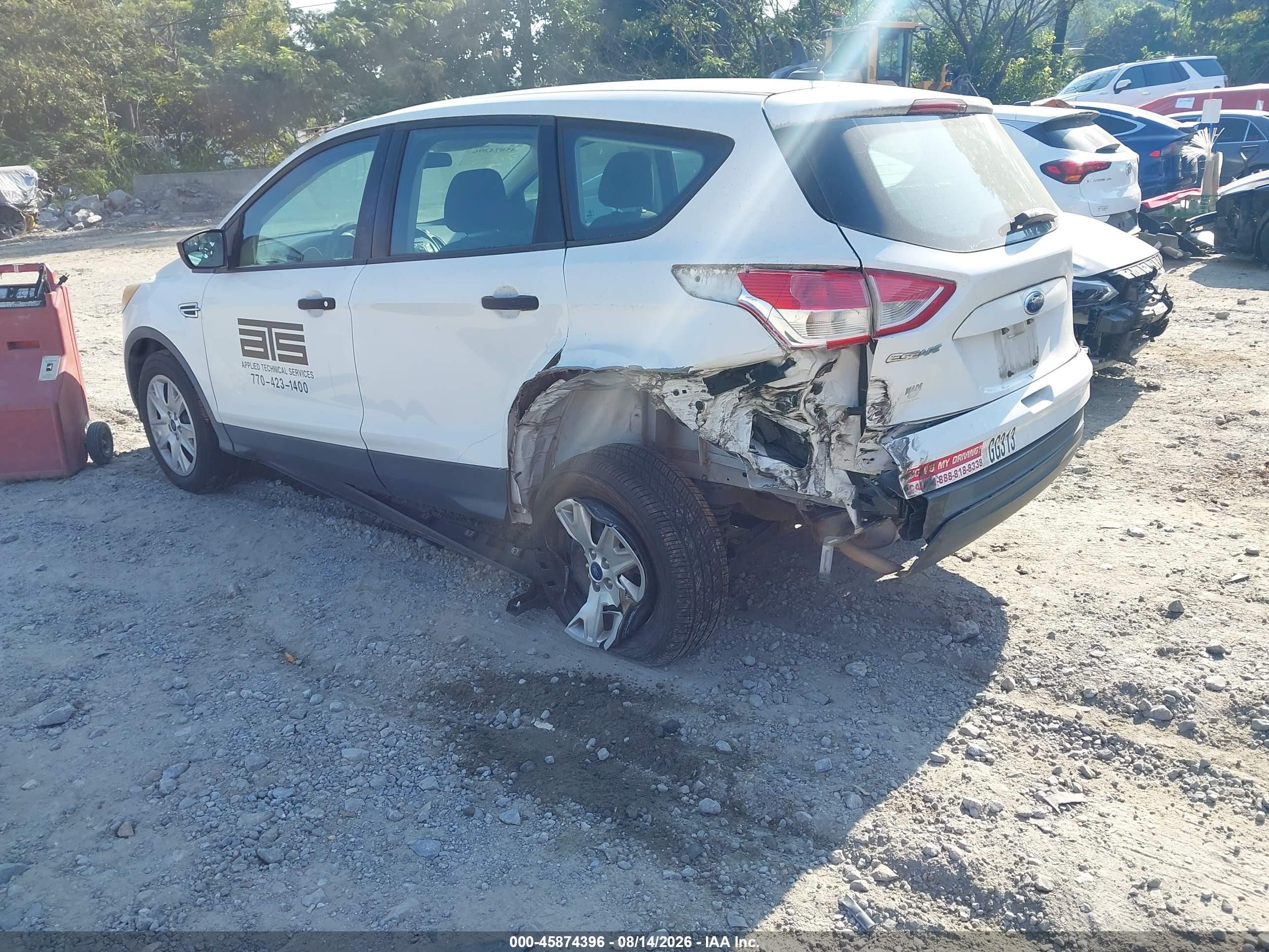 2013 Ford Escape S White vin: 1FMCU0F77DUB65575