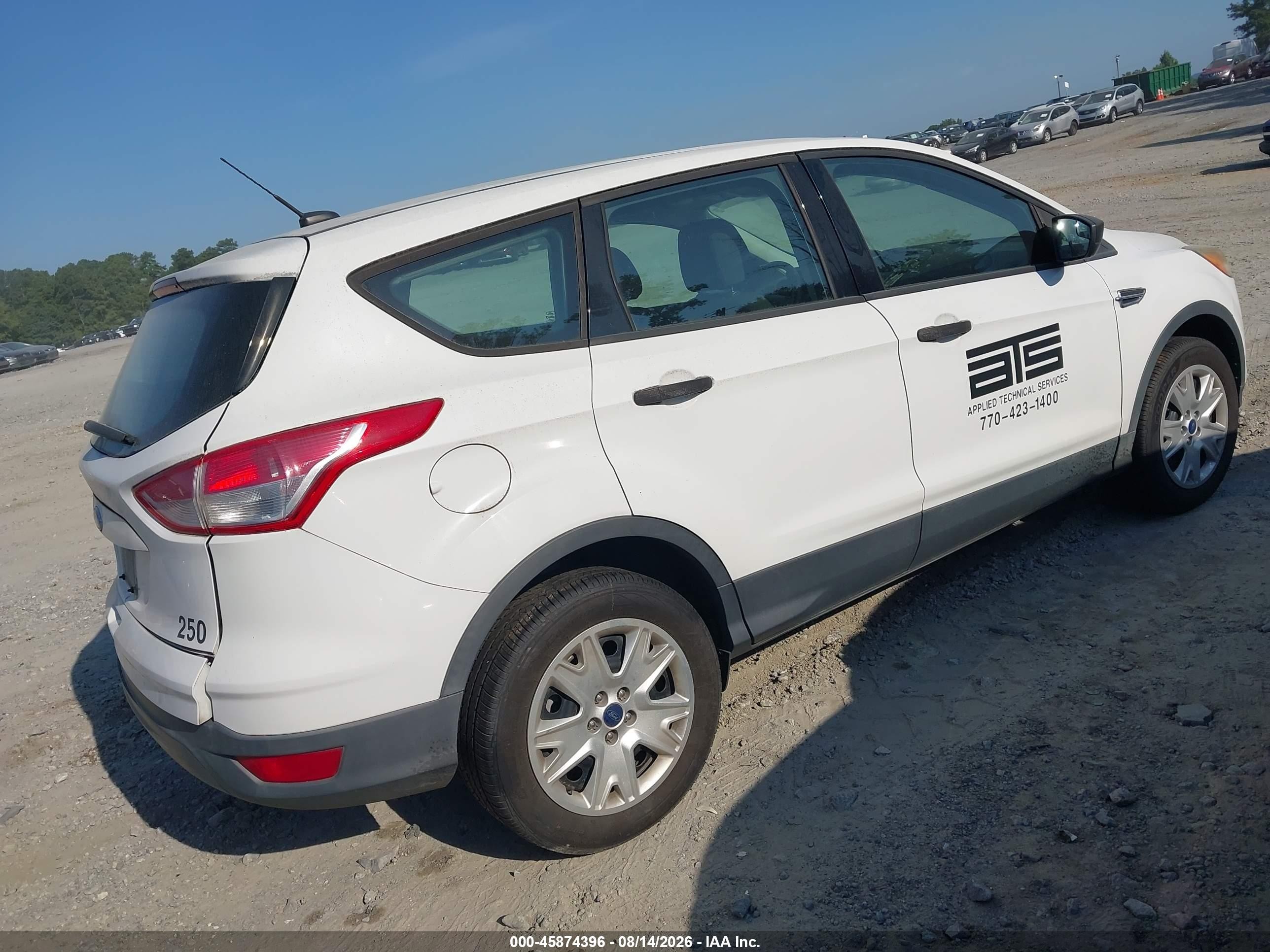 2013 Ford Escape S White vin: 1FMCU0F77DUB65575