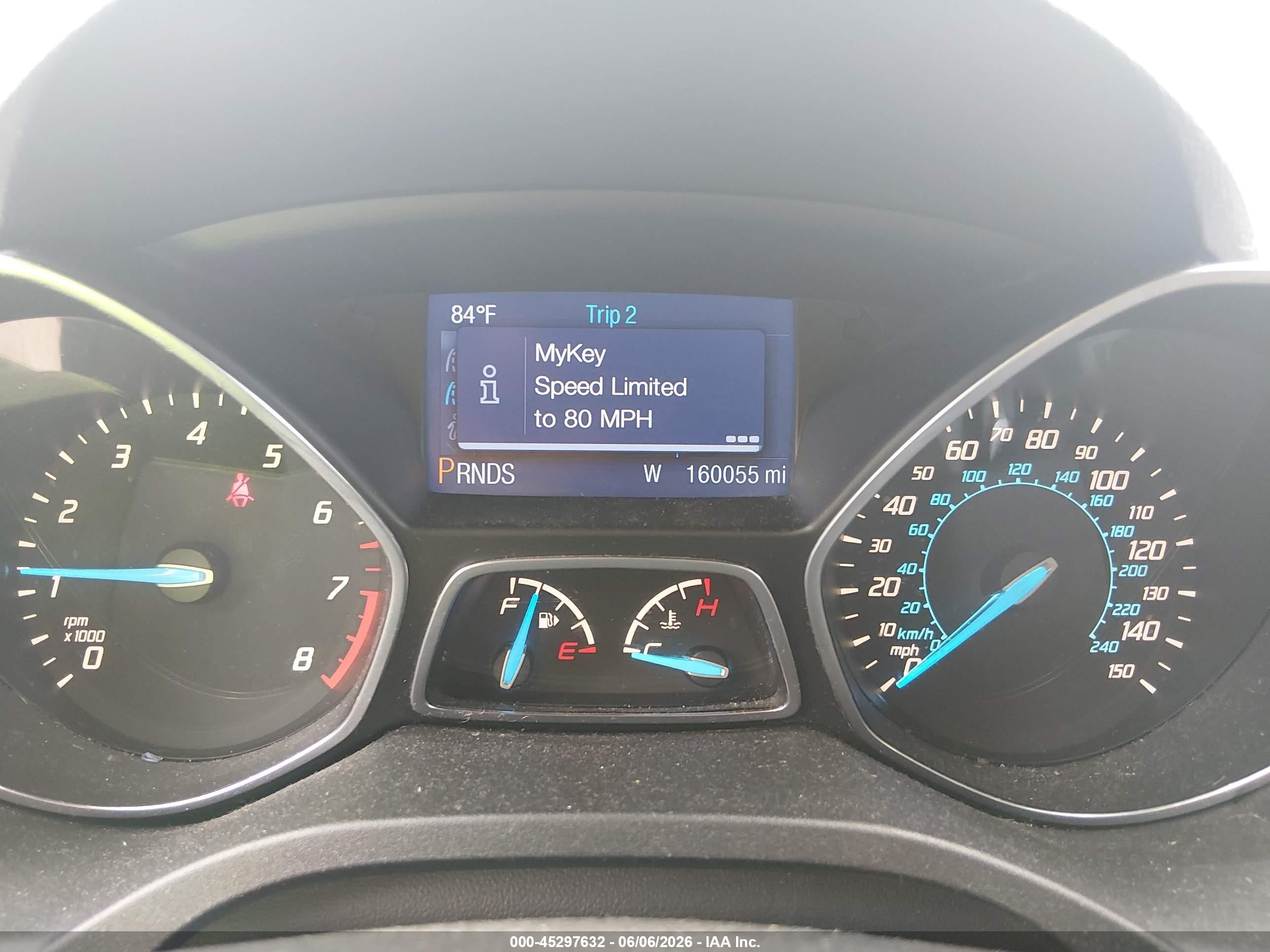 2013 Ford Escape S White vin: 1FMCU0F77DUC14189