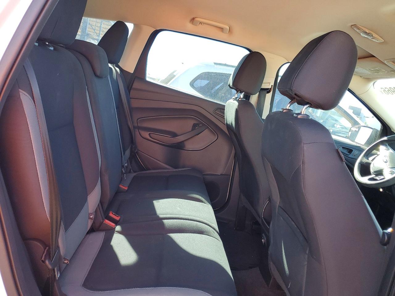2014 Ford Escape S White vin: 1FMCU0F77EUC76855