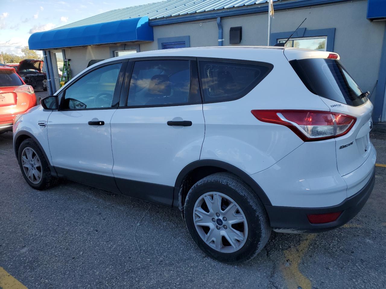 2014 Ford Escape White vin: 1FMCU0F77EUD08736