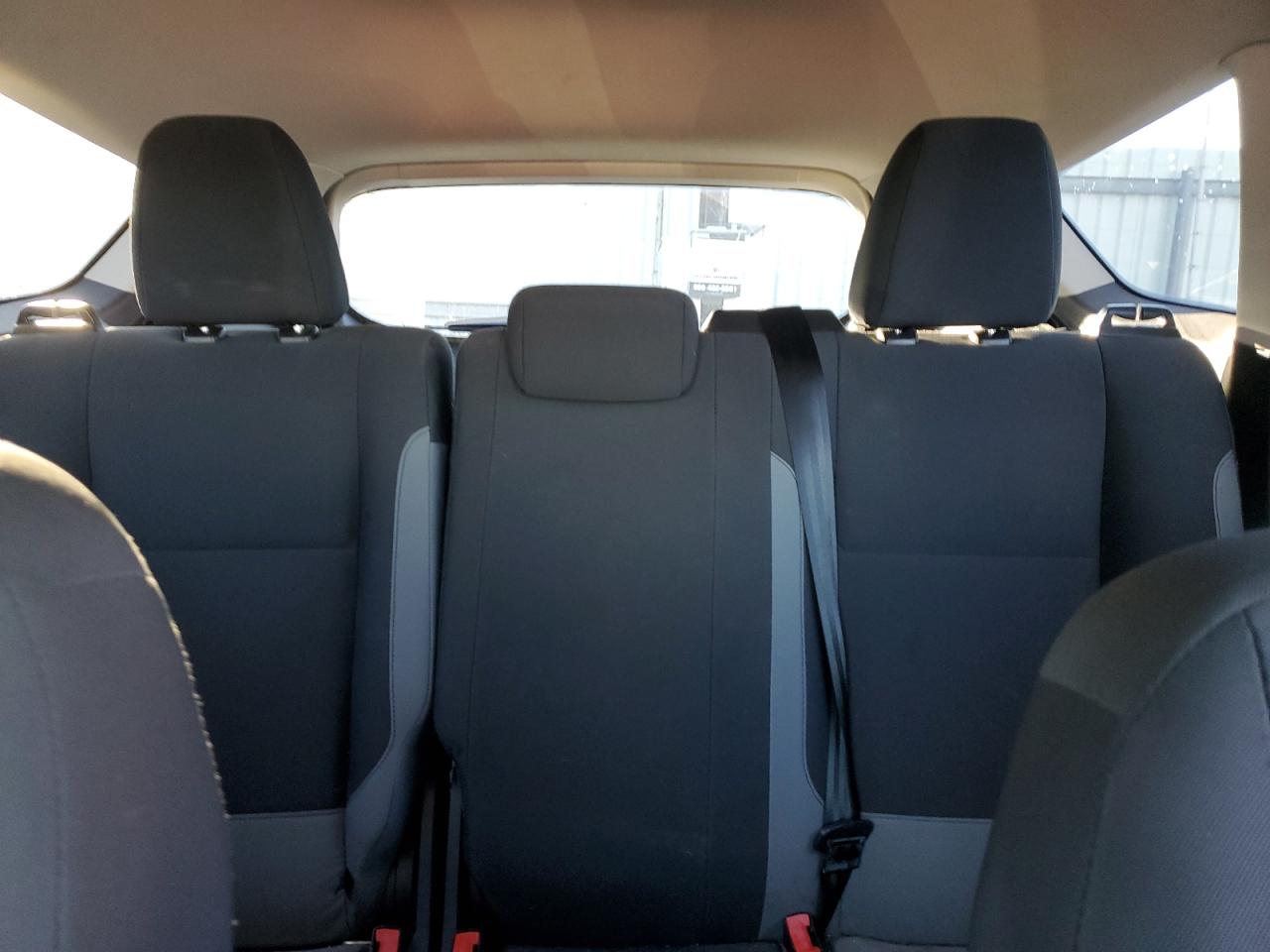 2014 Ford Escape White vin: 1FMCU0F77EUD08736