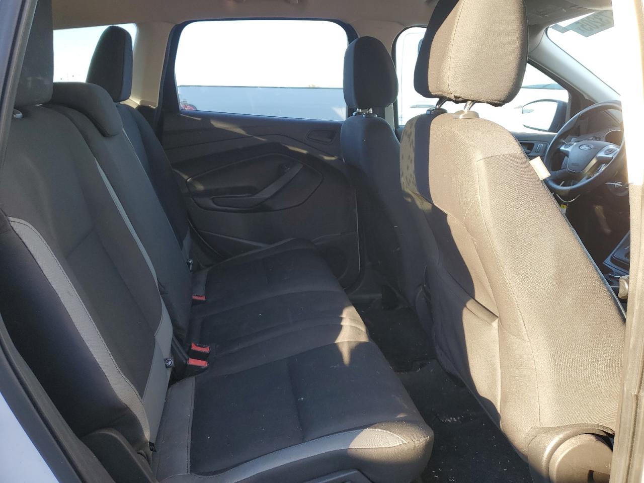 2014 Ford Escape White vin: 1FMCU0F77EUD08736