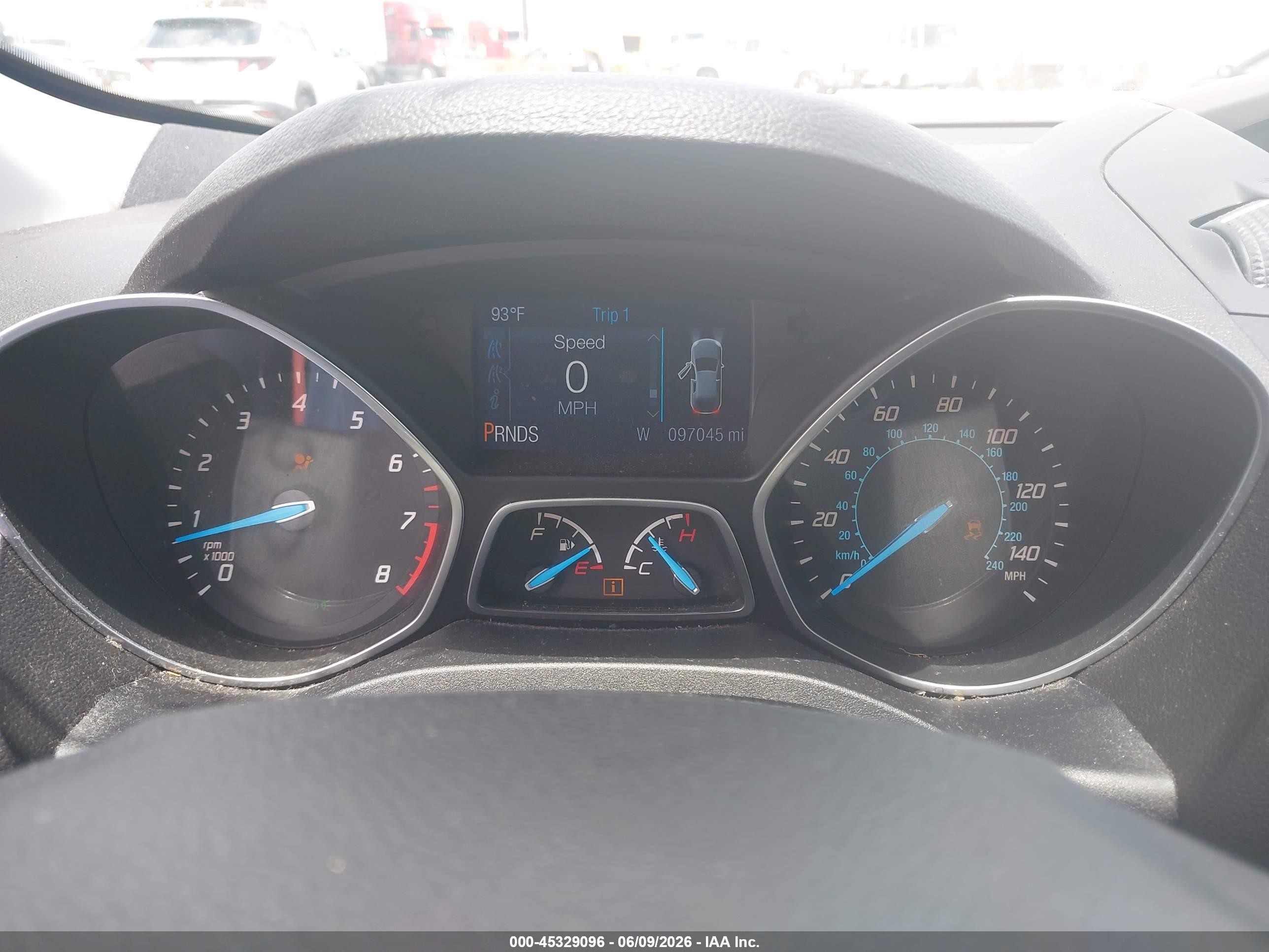 2014 Ford Escape S Оранжевый vin: 1FMCU0F77EUD16710