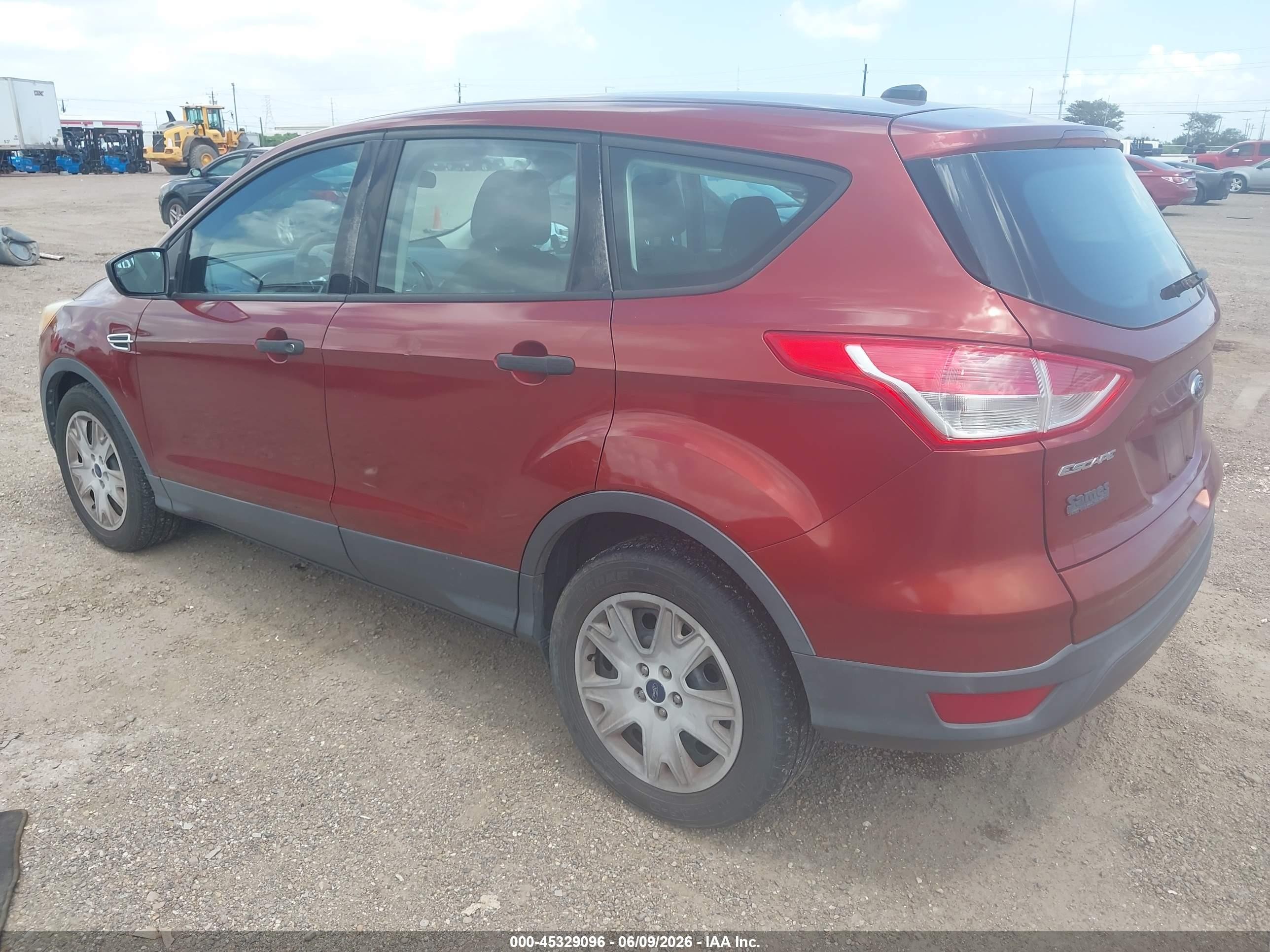 2014 Ford Escape S Оранжевый vin: 1FMCU0F77EUD16710