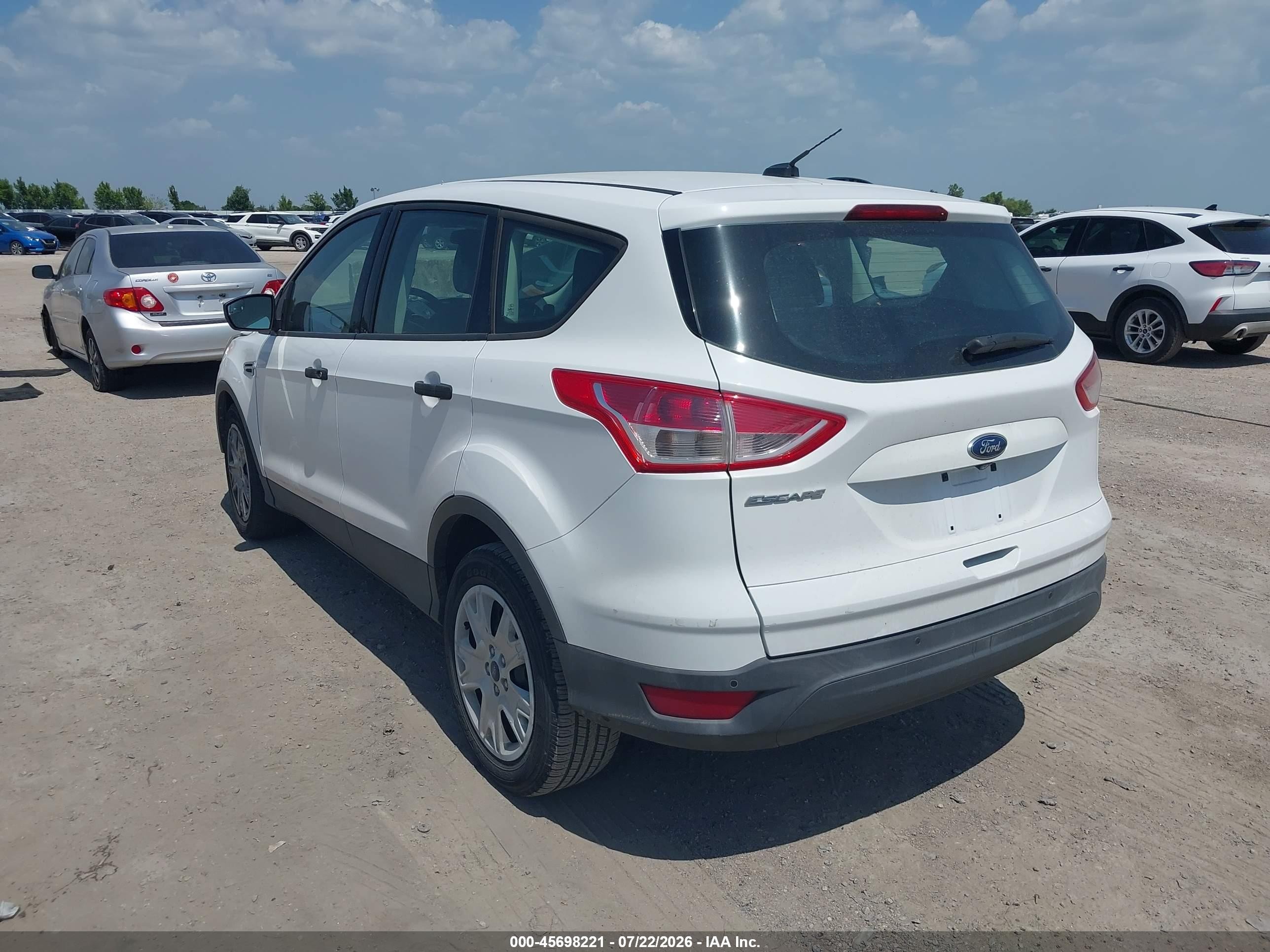 2014 Ford Escape S White vin: 1FMCU0F77EUE15091