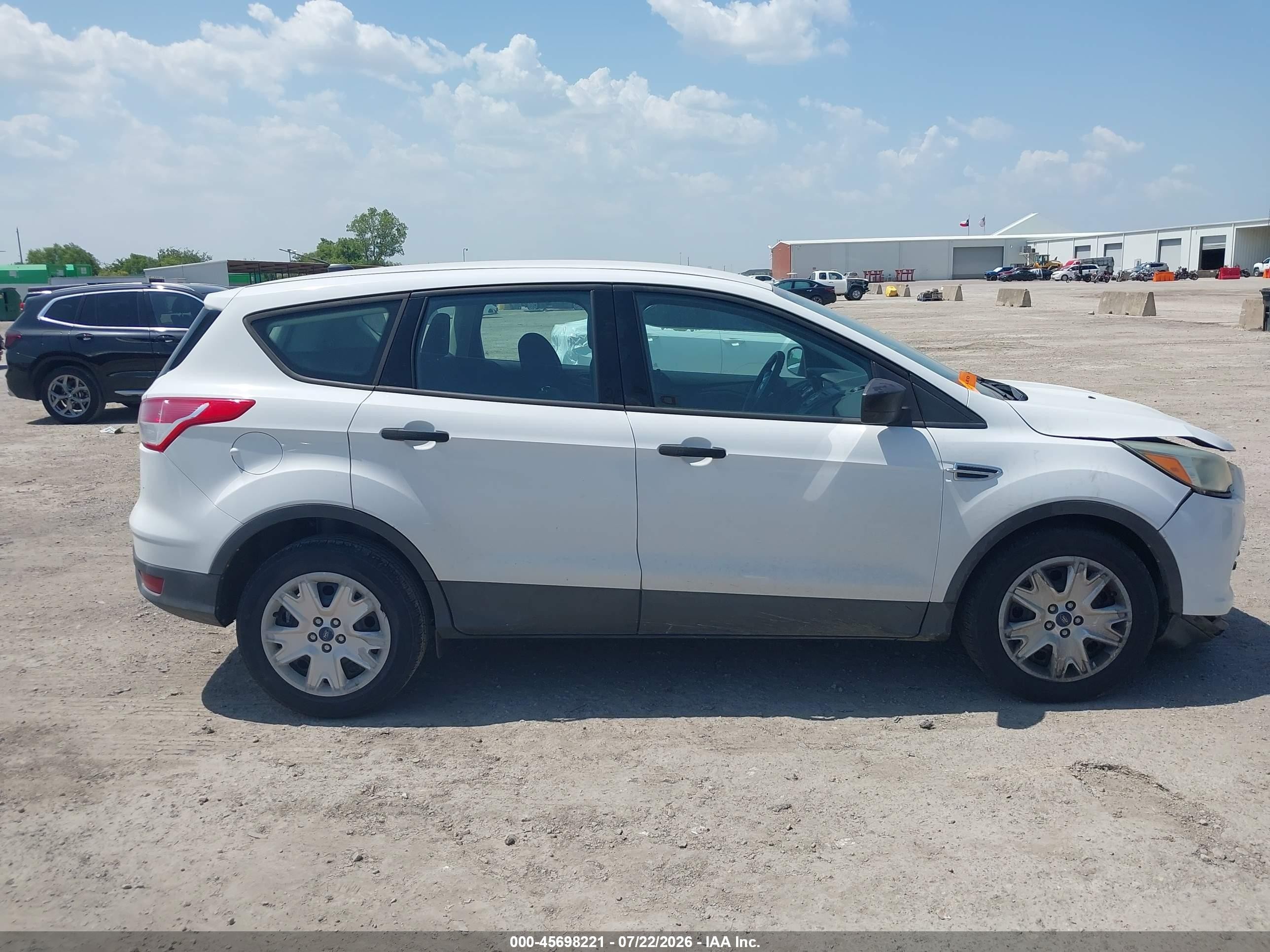 2014 Ford Escape S White vin: 1FMCU0F77EUE15091