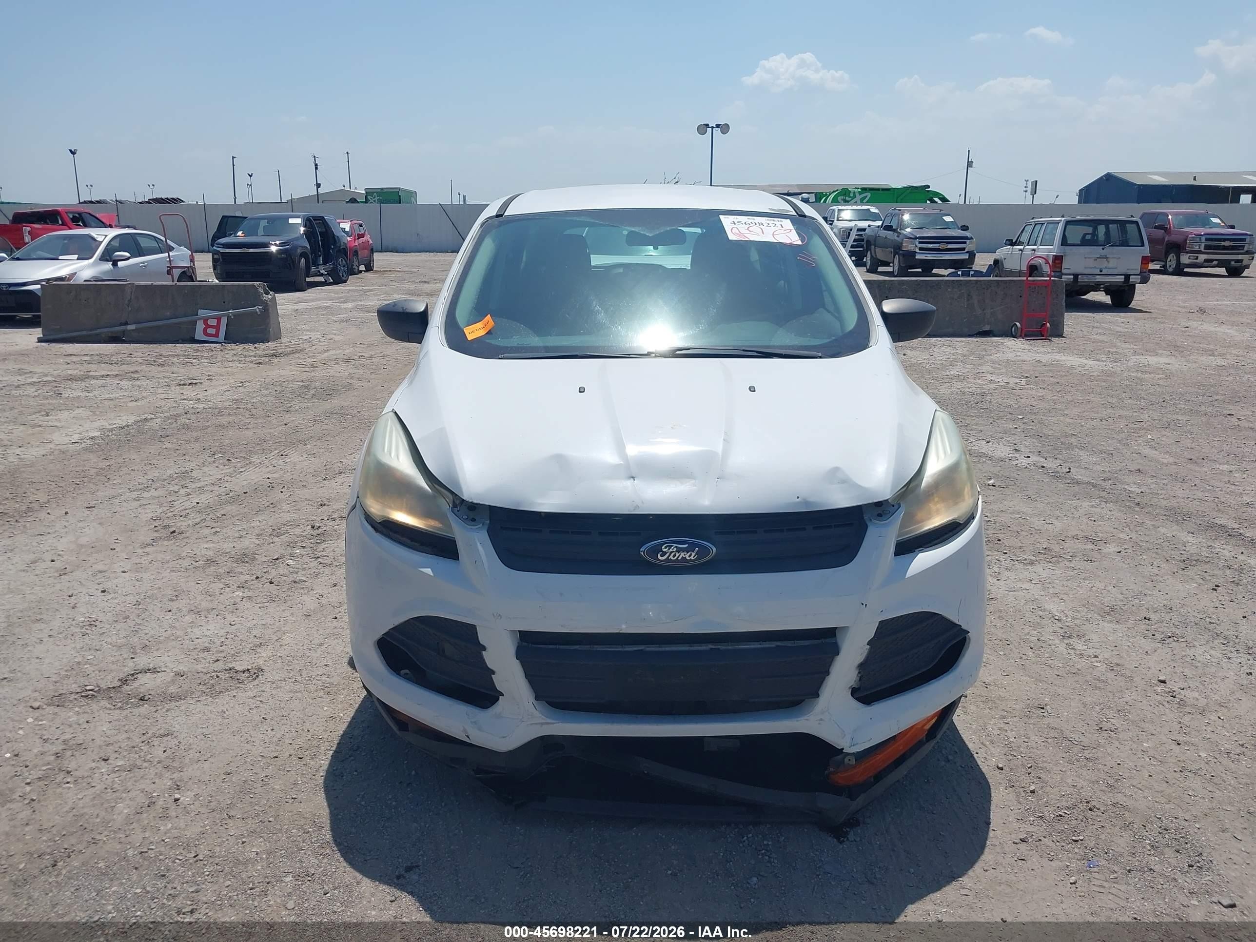 2014 Ford Escape S White vin: 1FMCU0F77EUE15091