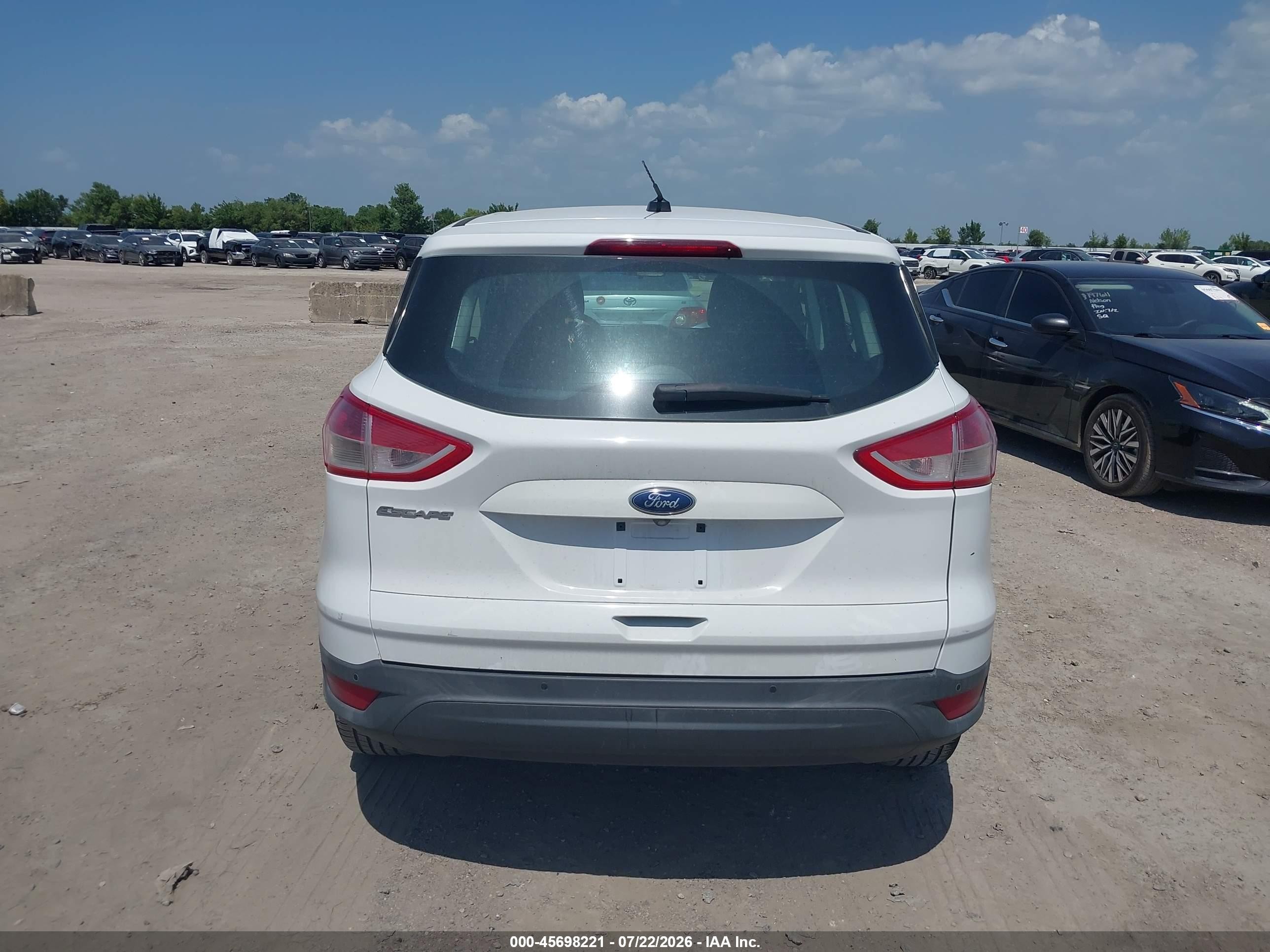 2014 Ford Escape S White vin: 1FMCU0F77EUE15091