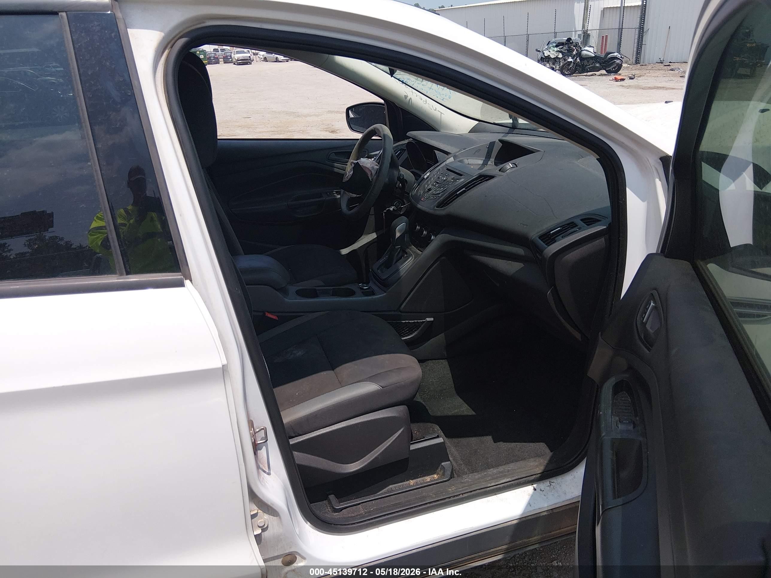 2015 Ford Escape S White vin: 1FMCU0F77FUB93640