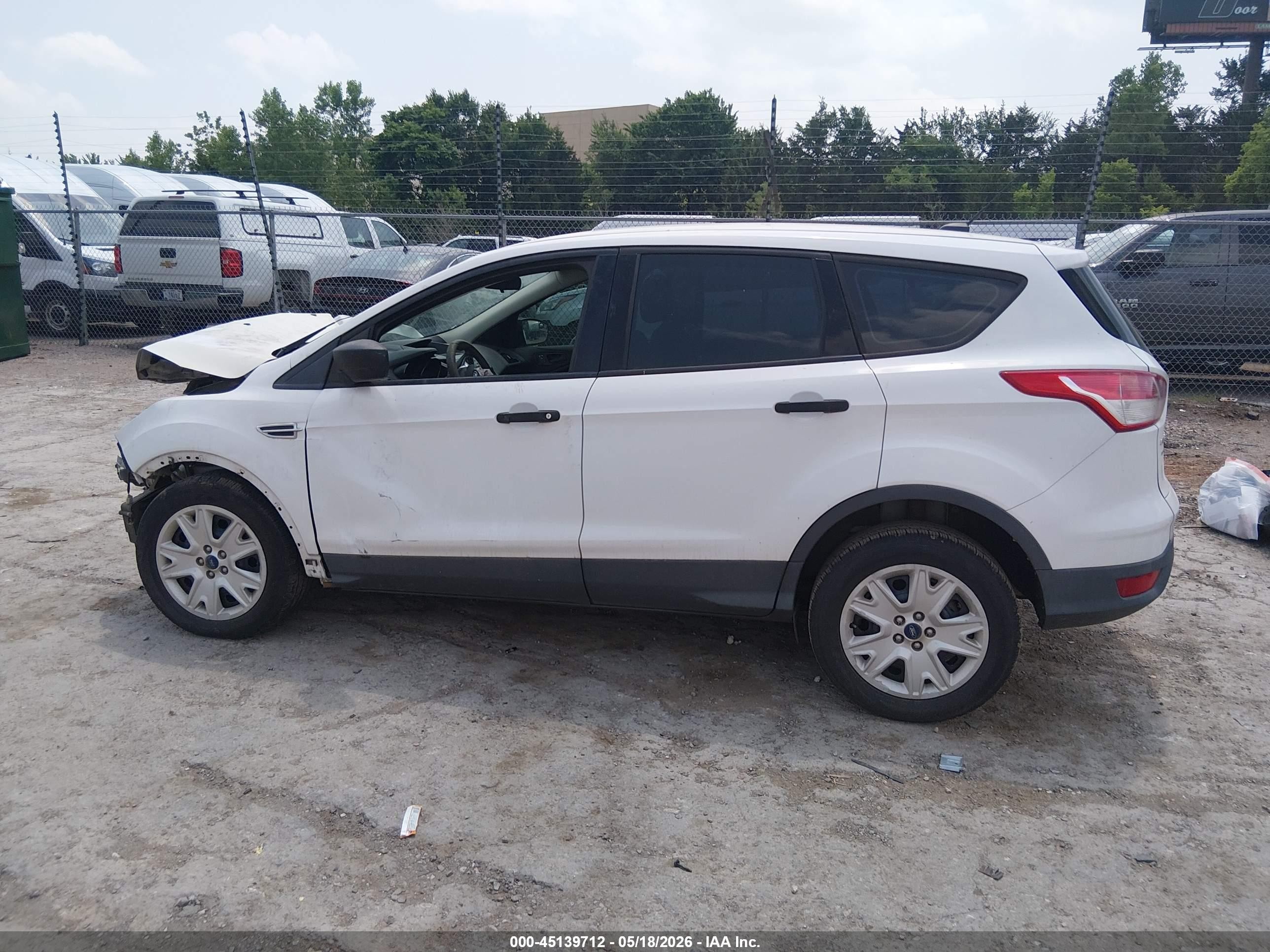 2015 Ford Escape S White vin: 1FMCU0F77FUB93640
