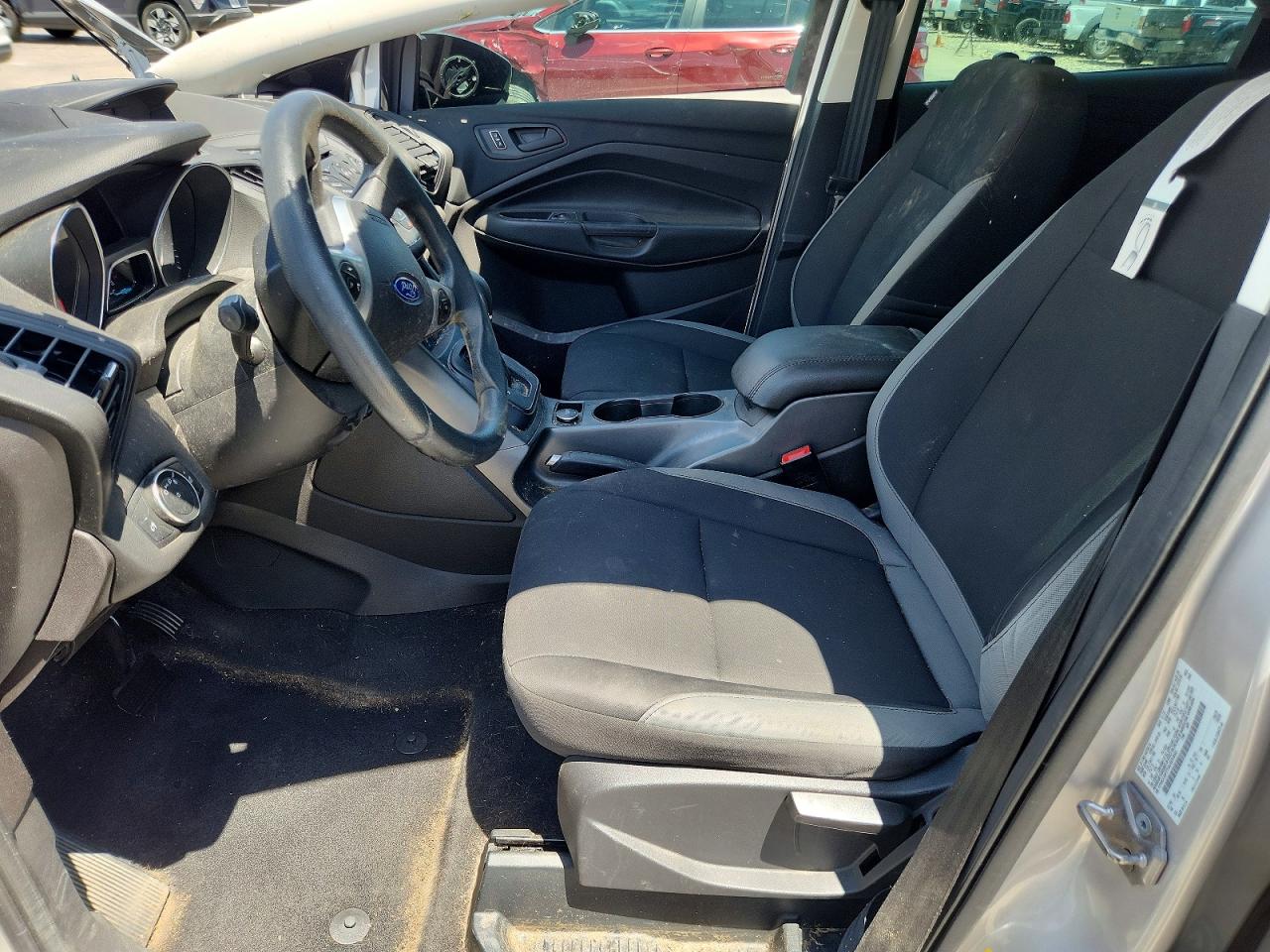 2016 Ford Escape S Серебряный vin: 1FMCU0F77GUB70893