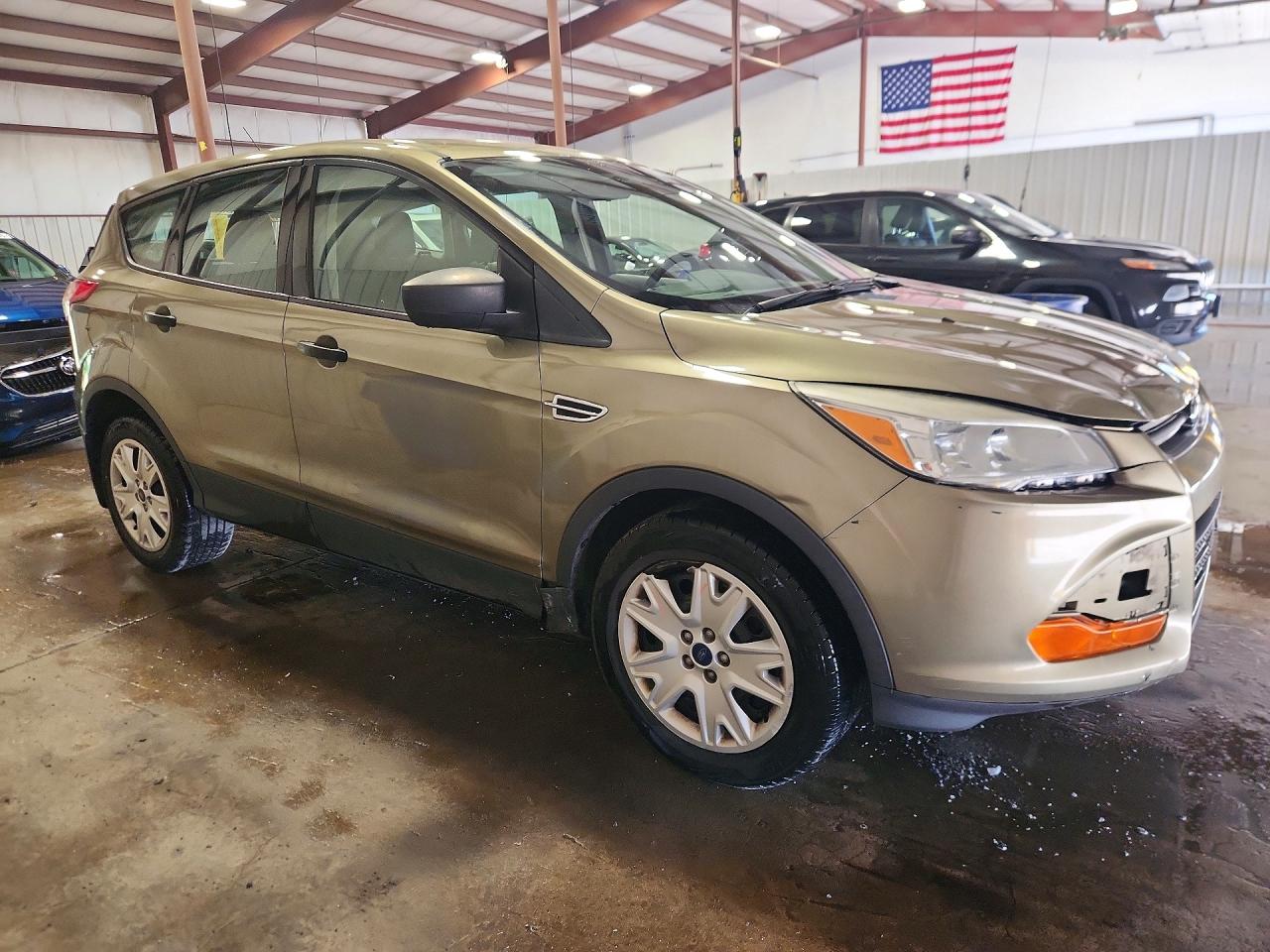 2013 Ford Escape S Green vin: 1FMCU0F78DUA51505