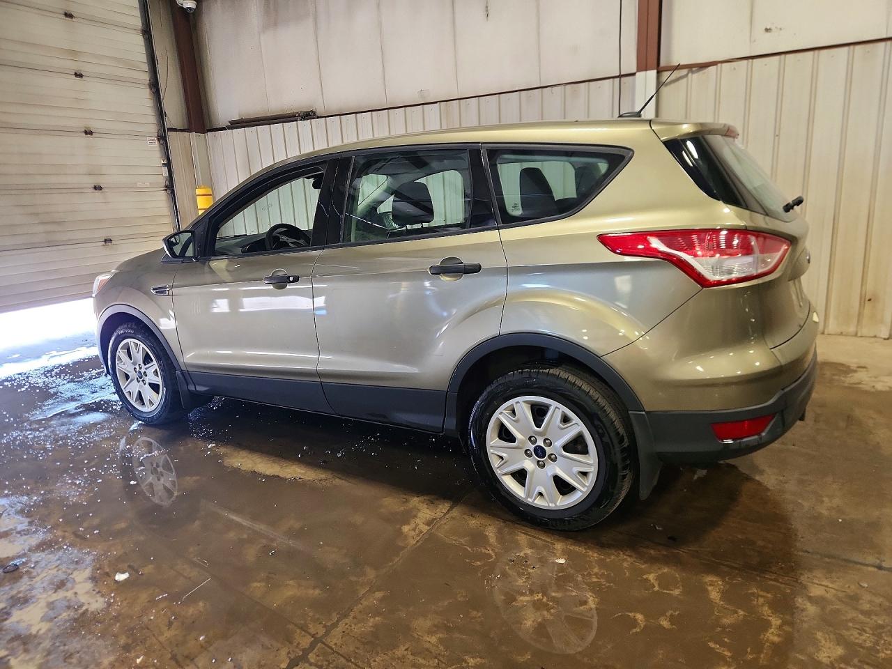 2013 Ford Escape S Green vin: 1FMCU0F78DUA51505