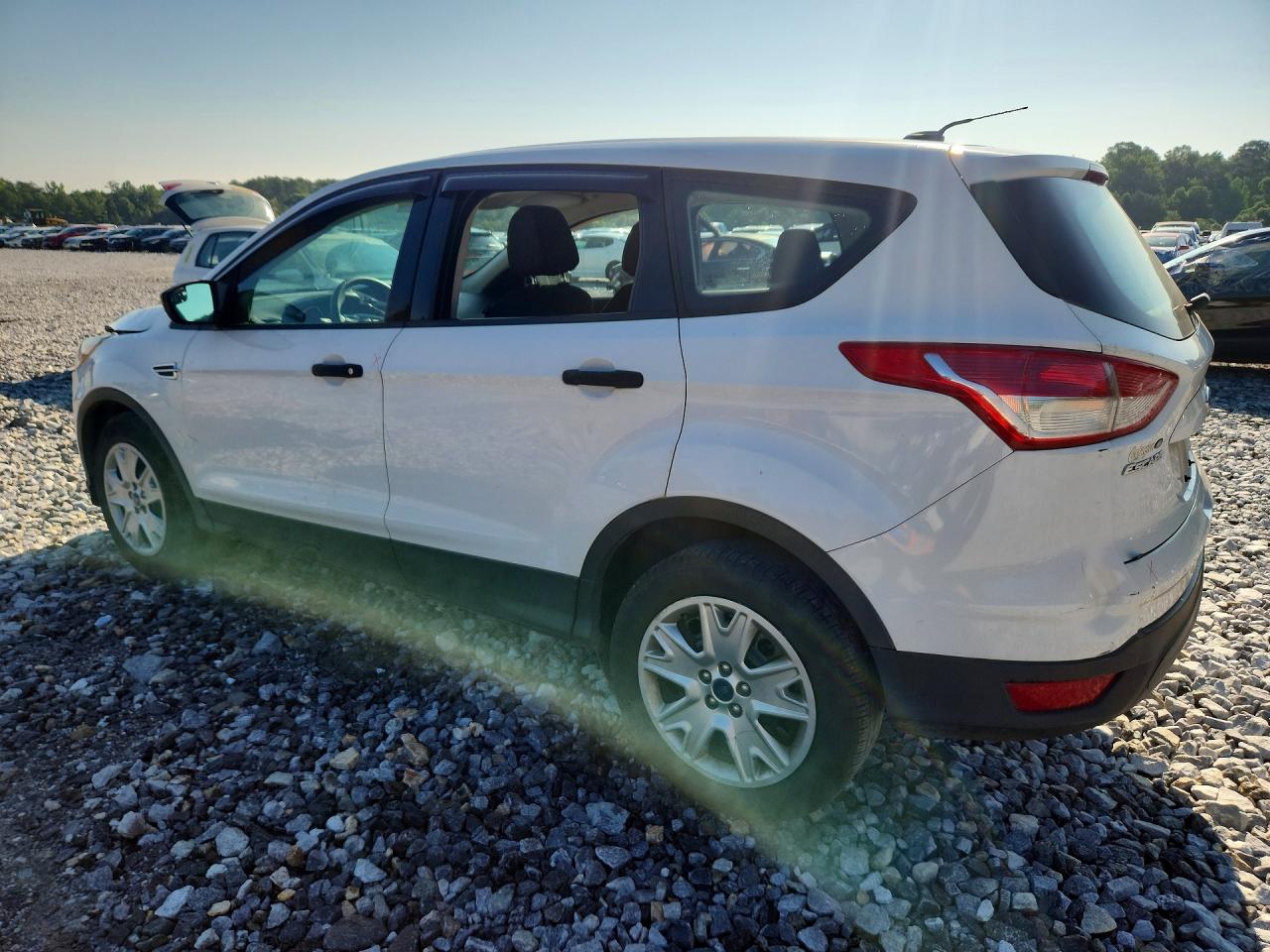 2013 Ford Escape S White vin: 1FMCU0F78DUB60207