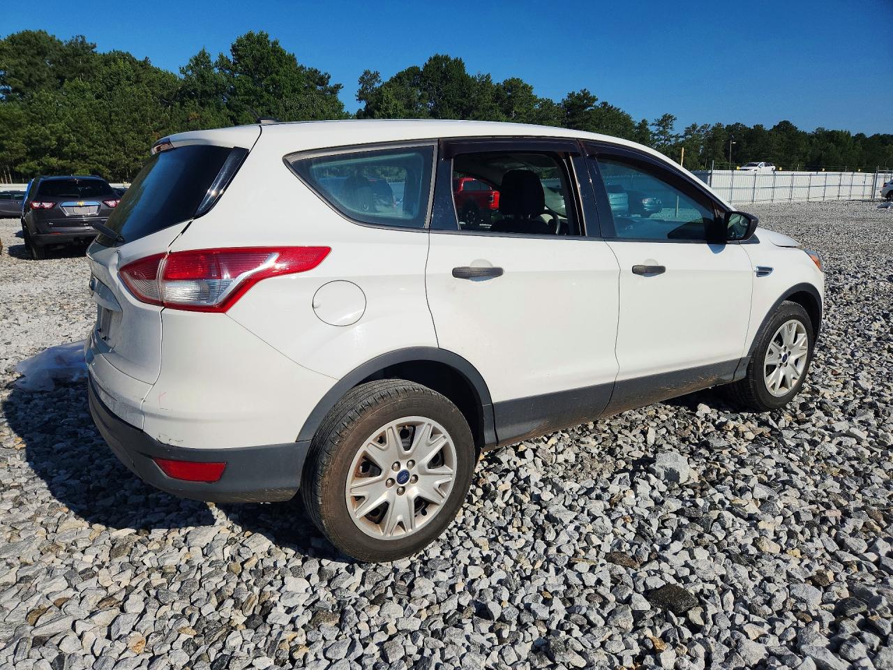 2013 Ford Escape S White vin: 1FMCU0F78DUB60207