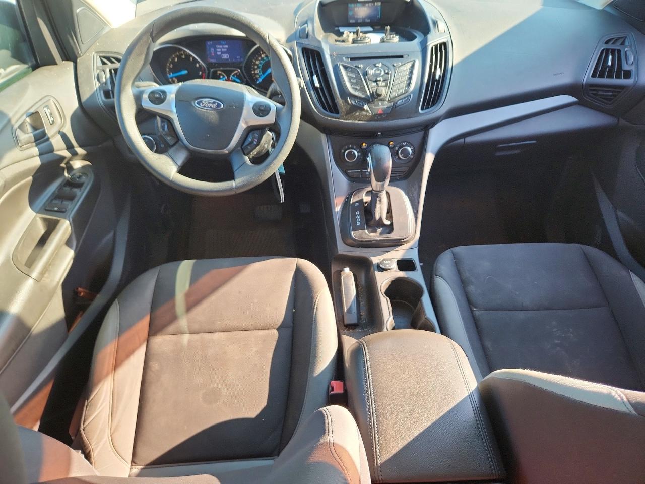 2013 Ford Escape S White vin: 1FMCU0F78DUB60207