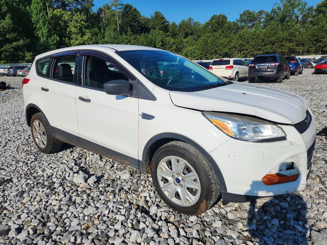 2013 Ford Escape S White vin: 1FMCU0F78DUB60207