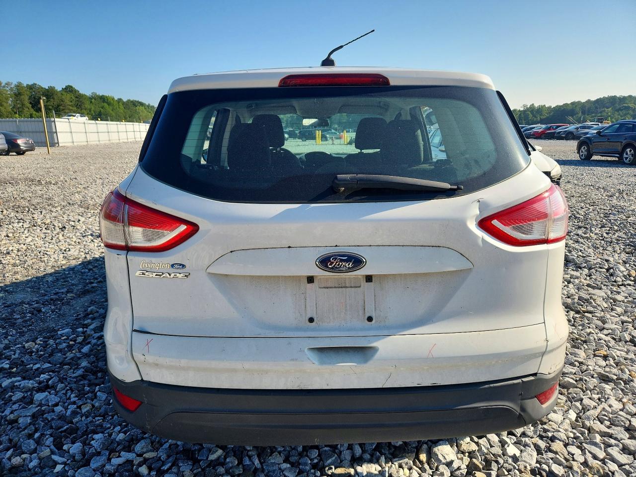 2013 Ford Escape S White vin: 1FMCU0F78DUB60207