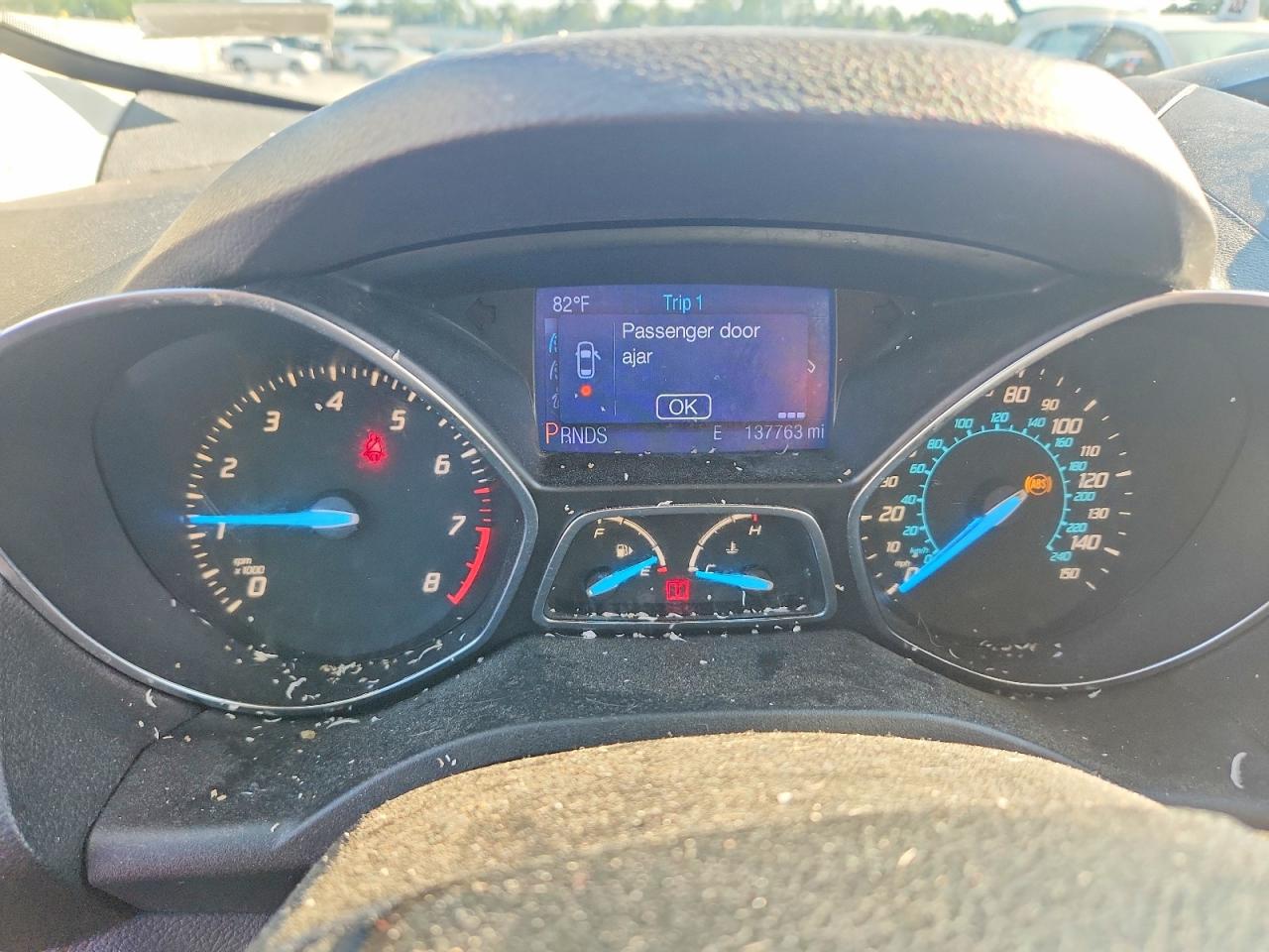 2013 Ford Escape S White vin: 1FMCU0F78DUB60207