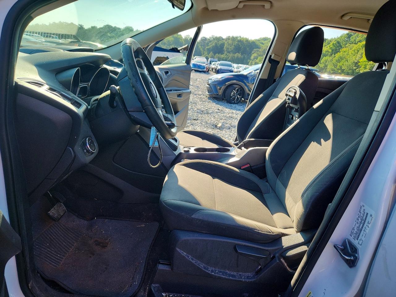 2013 Ford Escape S White vin: 1FMCU0F78DUB60207