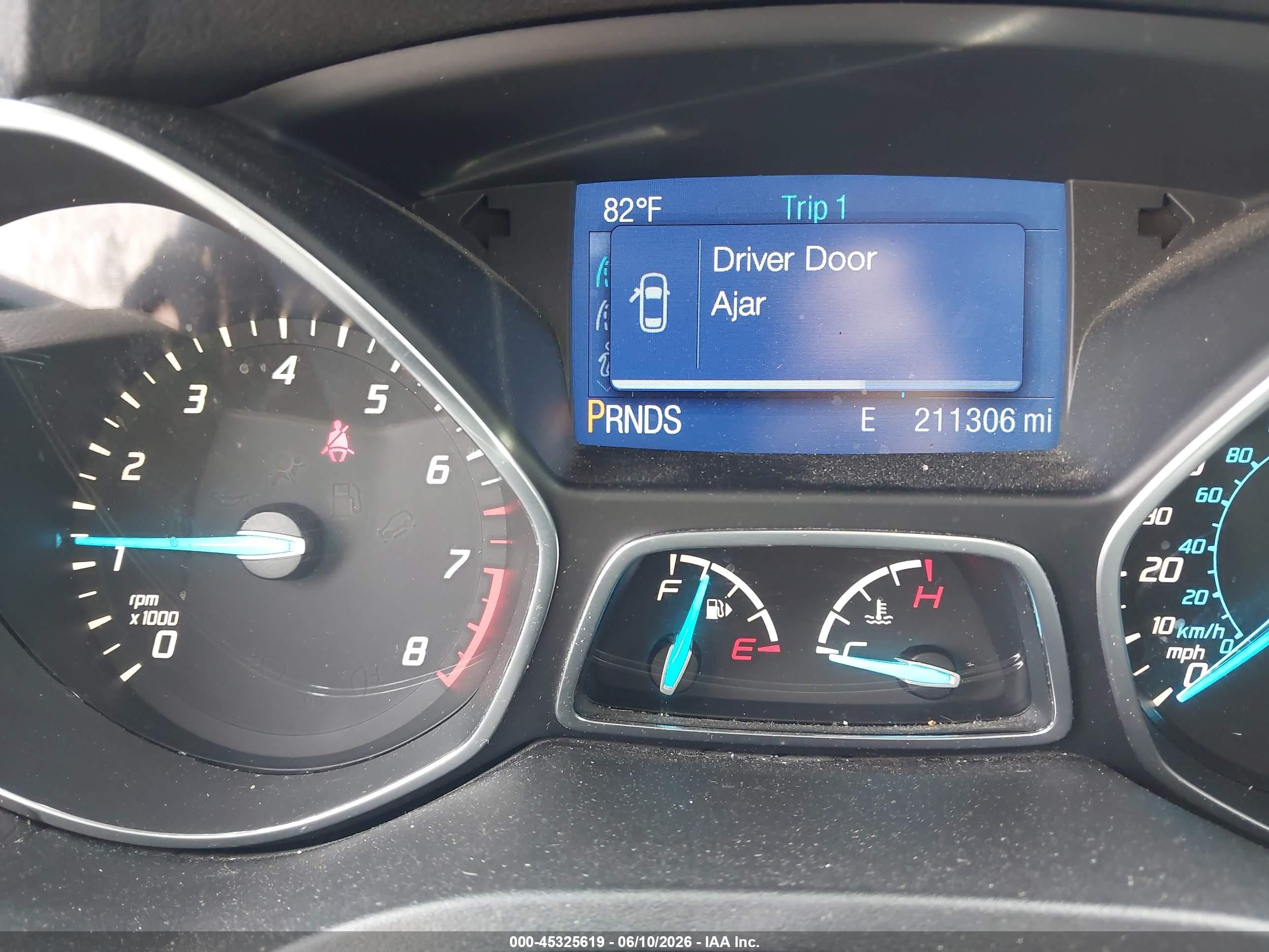 2013 Ford Escape S White vin: 1FMCU0F78DUC08174