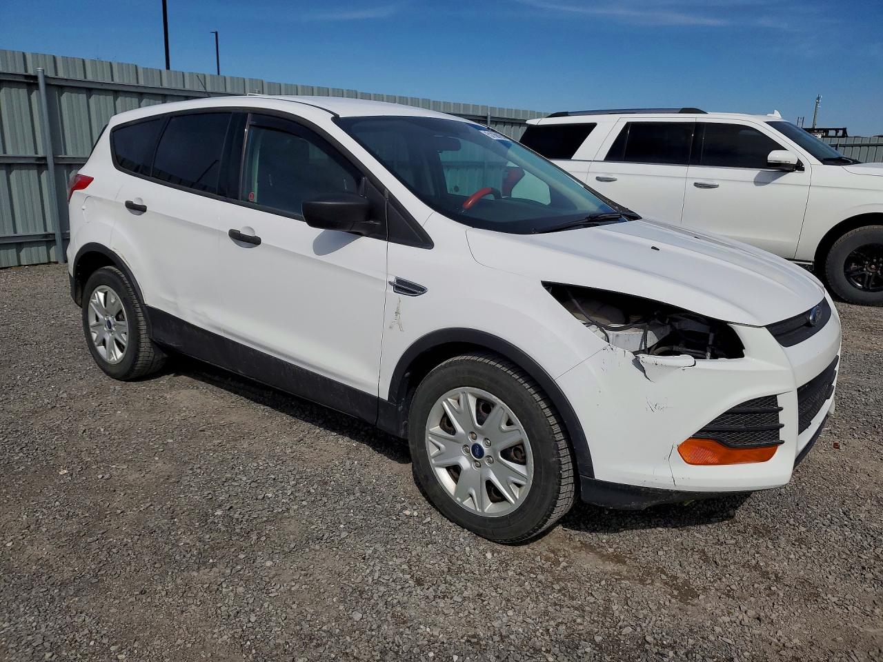 2014 Ford Escape S White vin: 1FMCU0F78EUA40926