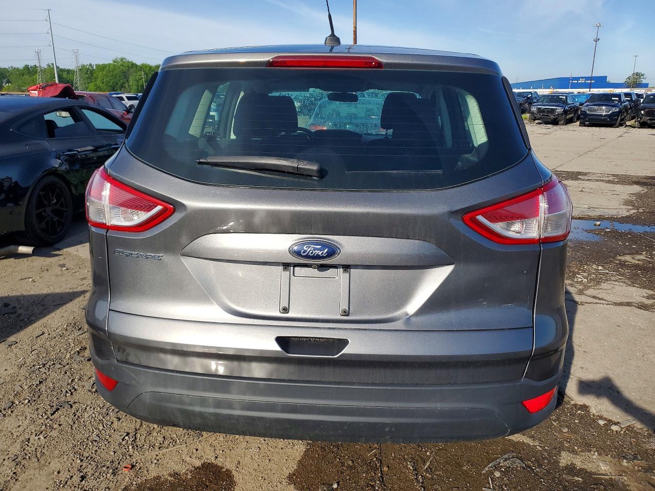 2014 Ford Escape S Gray vin: 1FMCU0F78EUB00073
