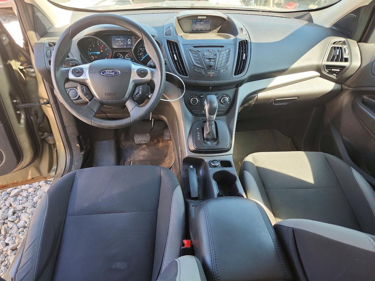 2014 Ford Escape S Зеленый vin: 1FMCU0F78EUB43912