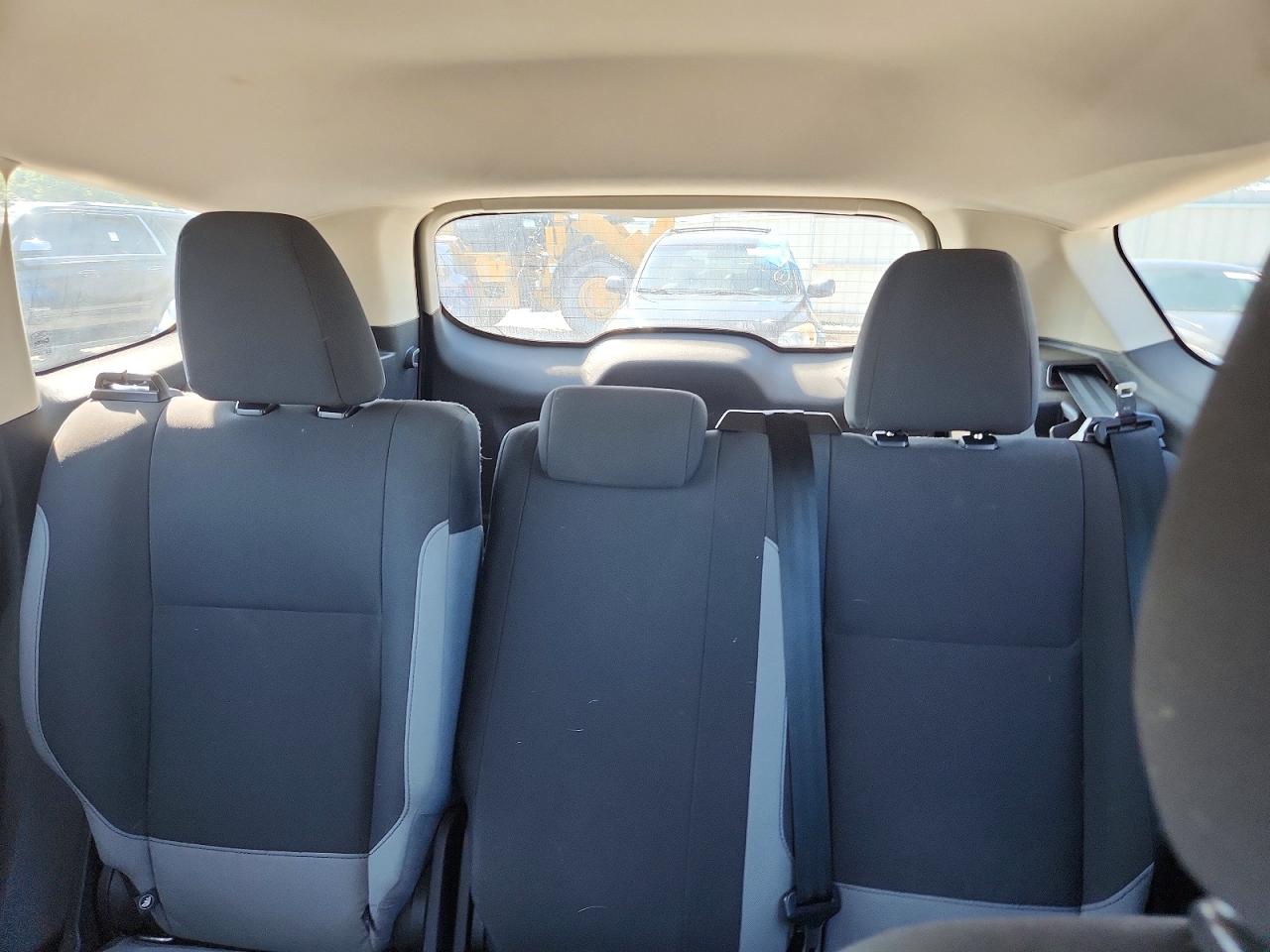 2014 Ford Escape S Зеленый vin: 1FMCU0F78EUB43912