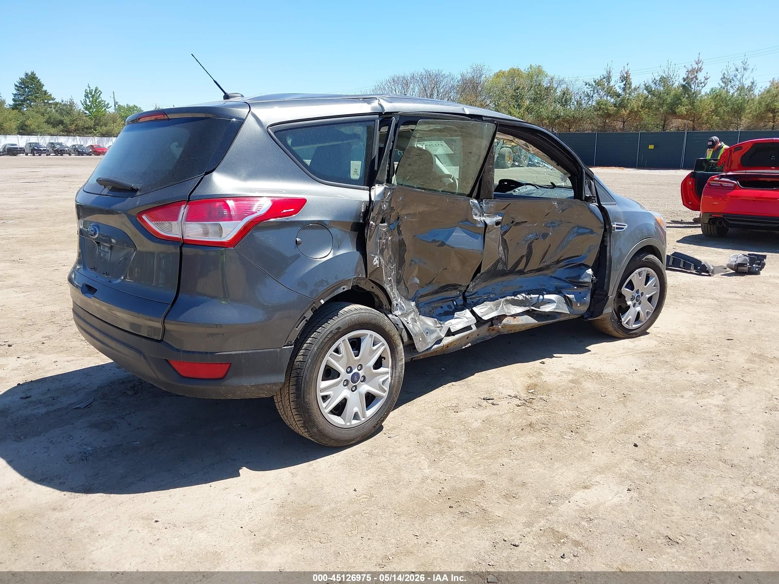 2015 Ford Escape S Серый vin: 1FMCU0F78FUA22797