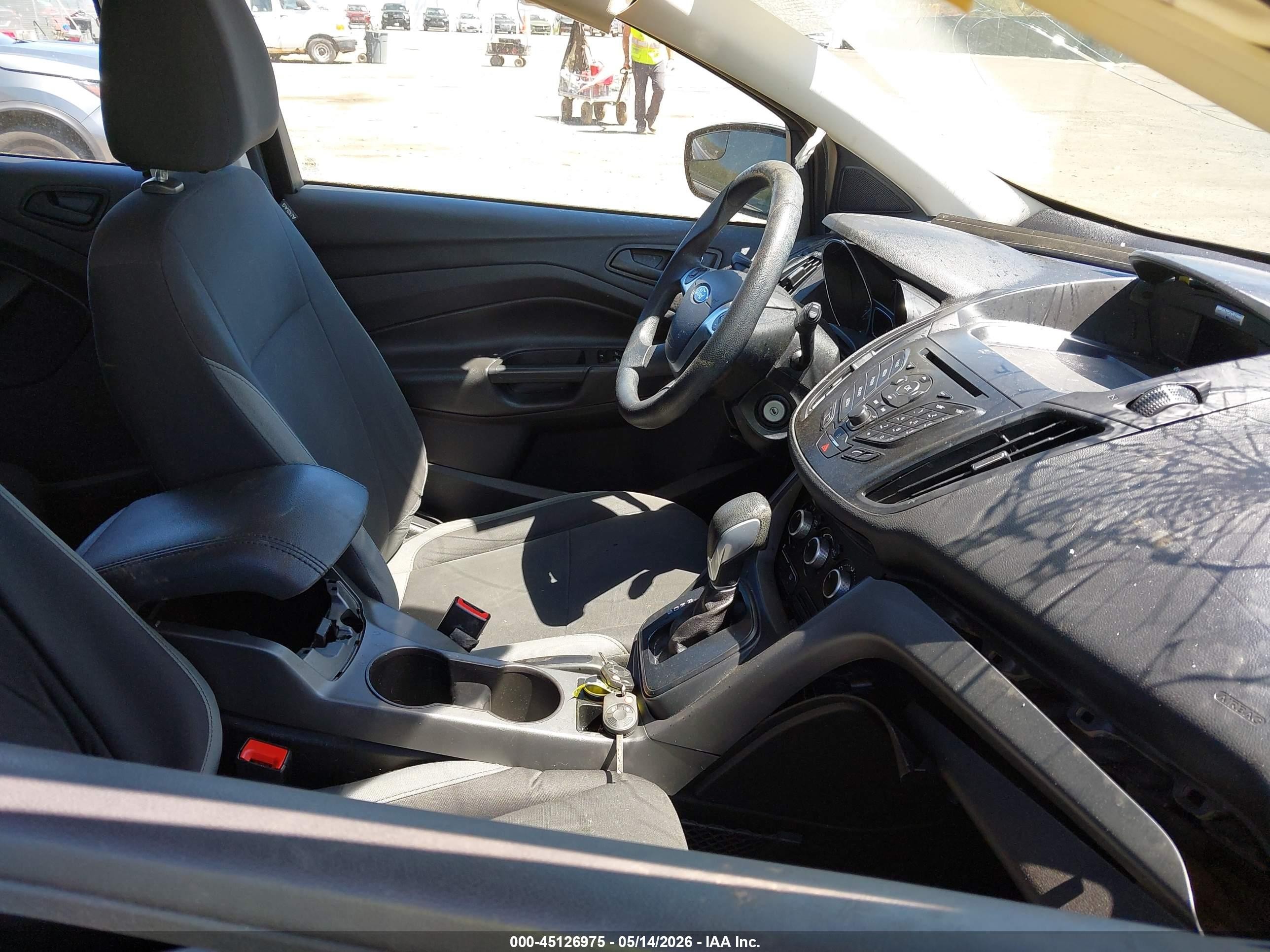 2015 Ford Escape S Серый vin: 1FMCU0F78FUA22797