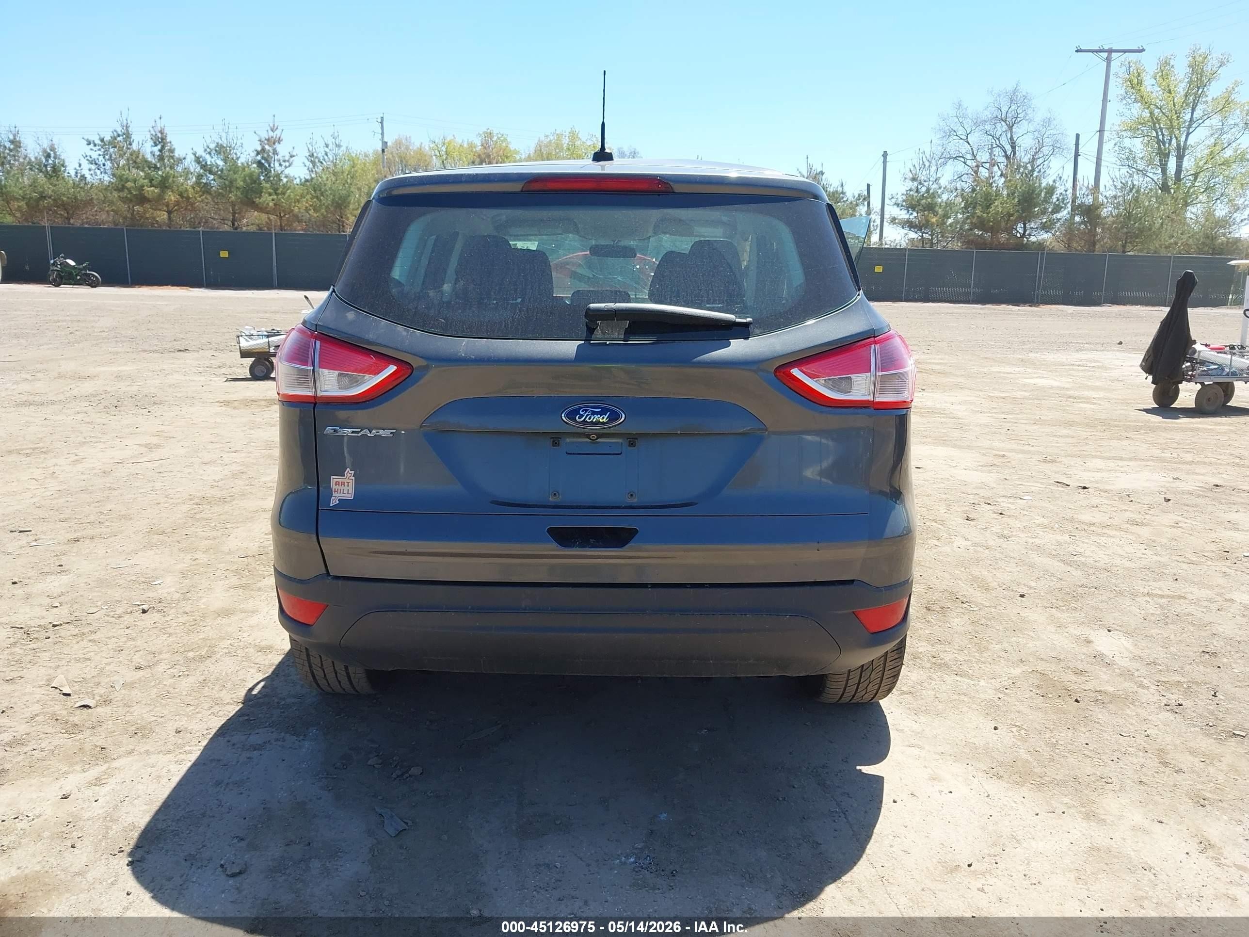 2015 Ford Escape S Серый vin: 1FMCU0F78FUA22797
