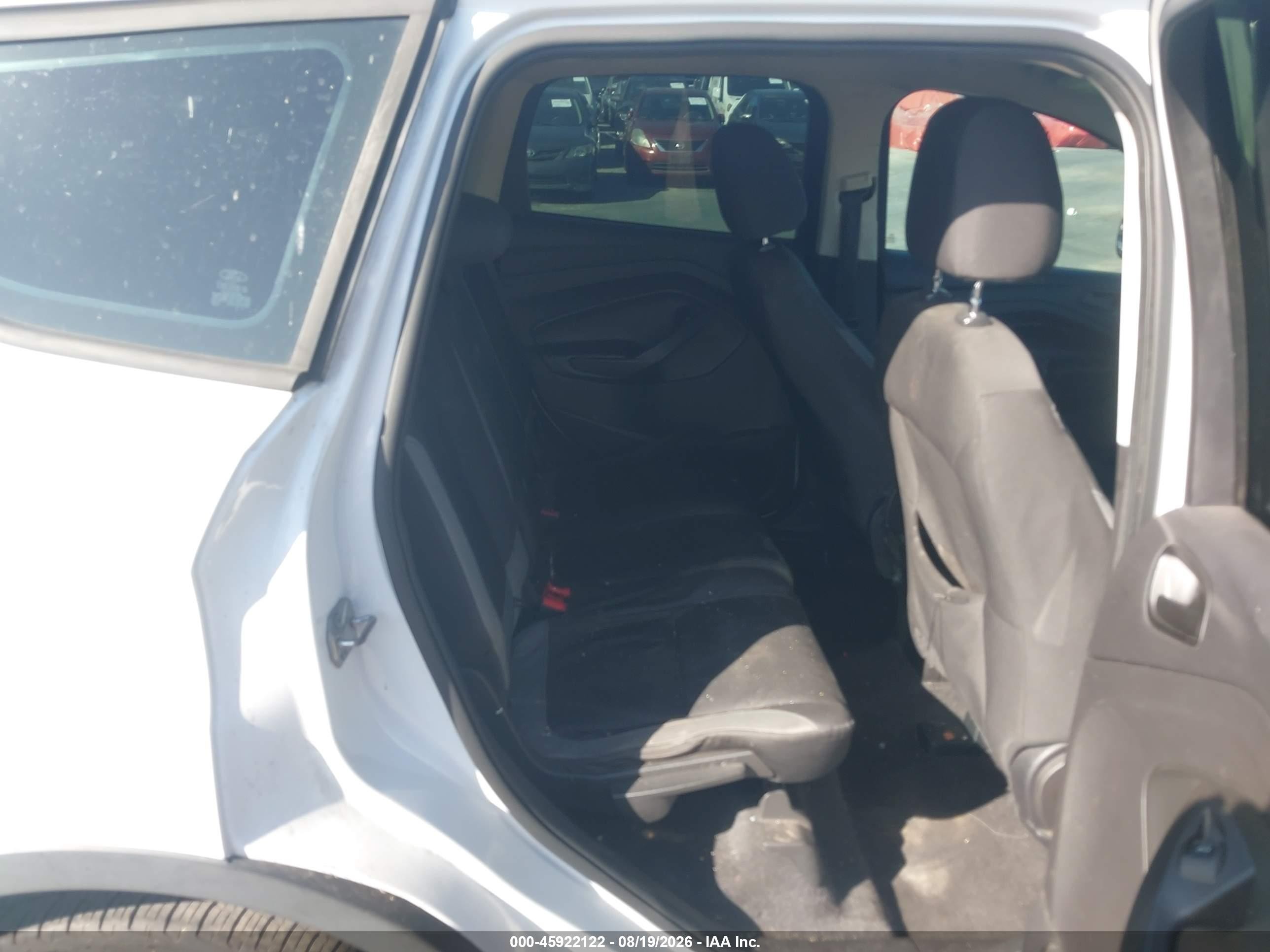 2015 Ford Escape S White vin: 1FMCU0F78FUA79162