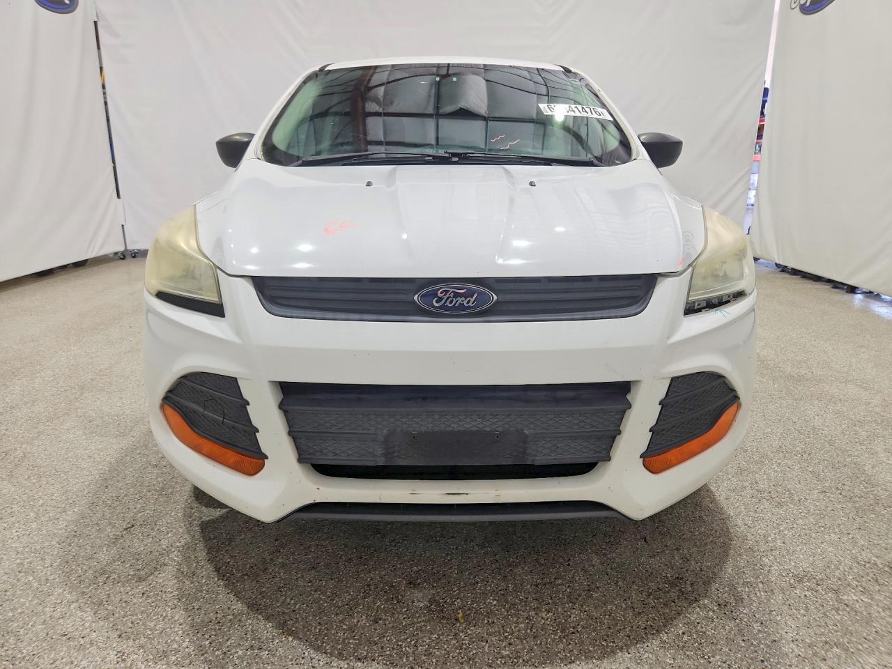 2015 Ford Escape S White vin: 1FMCU0F78FUB64907