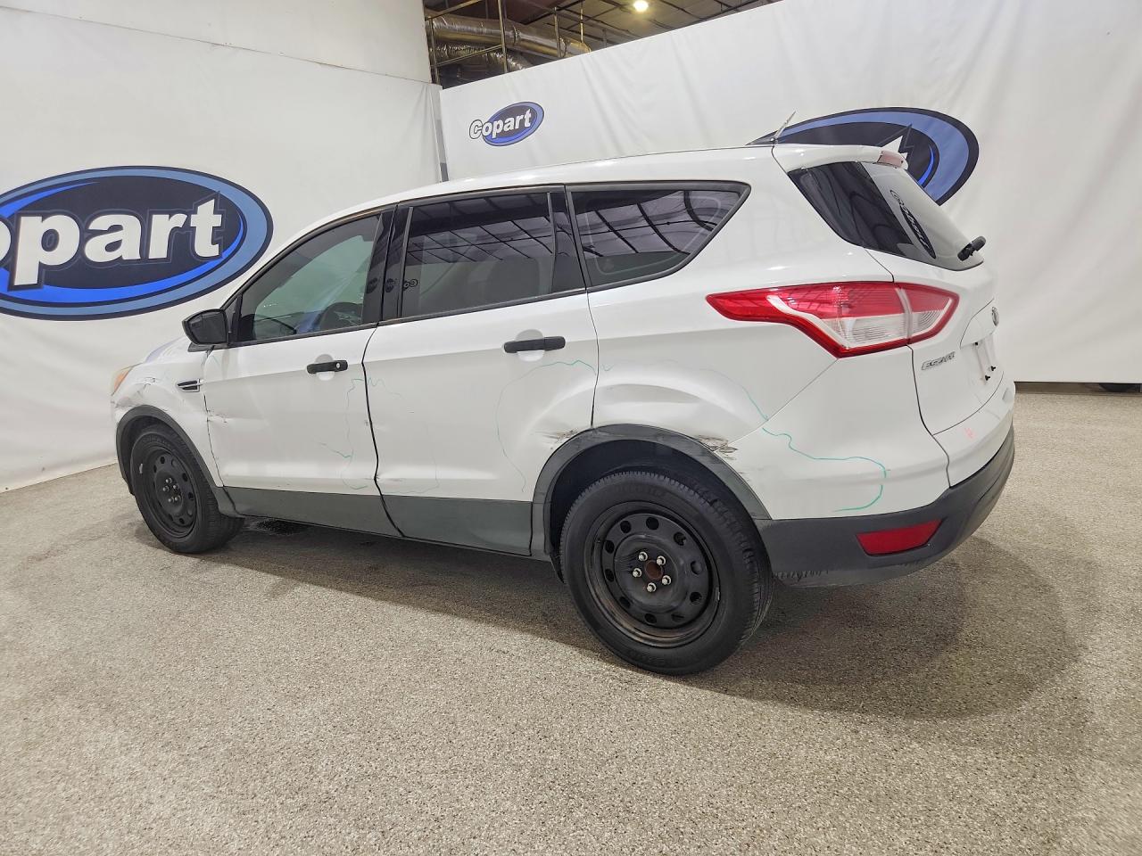 2015 Ford Escape S White vin: 1FMCU0F78FUB64907