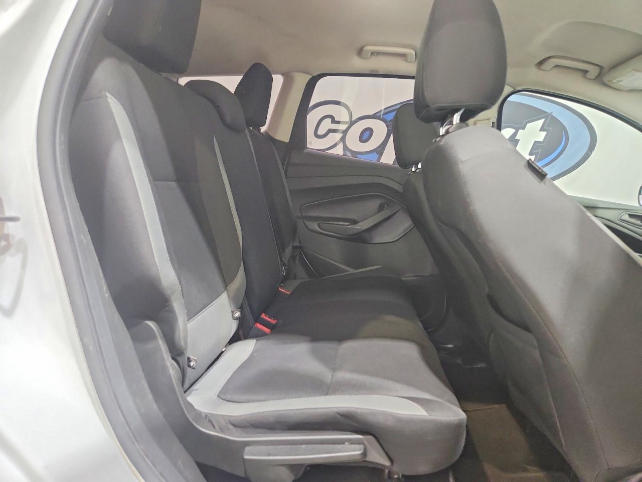 2015 Ford Escape S White vin: 1FMCU0F78FUB64907