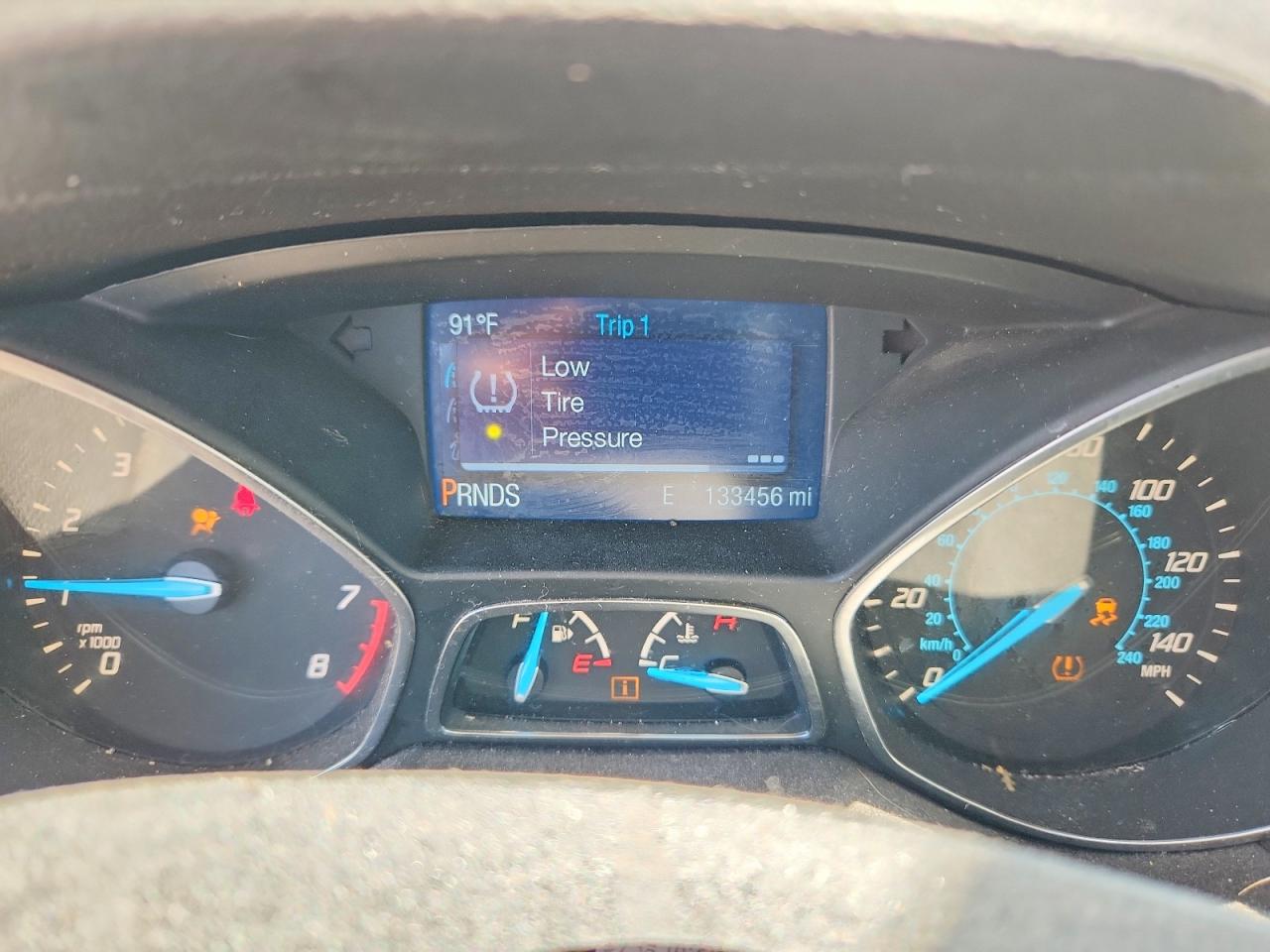 2015 Ford Escape S Серый vin: 1FMCU0F78FUC36799