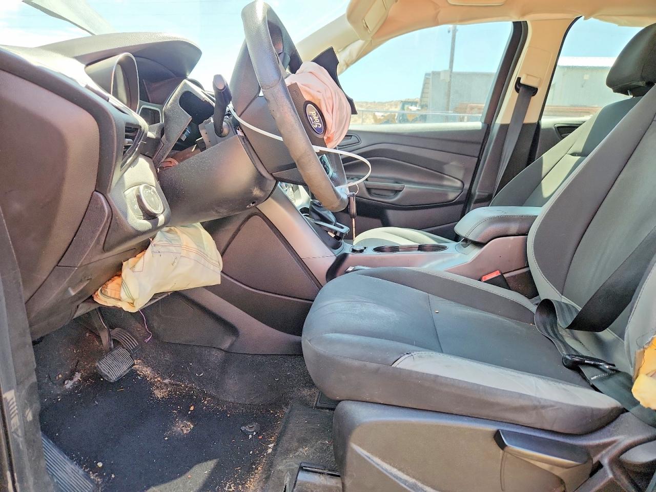 2015 Ford Escape S Серый vin: 1FMCU0F78FUC36799