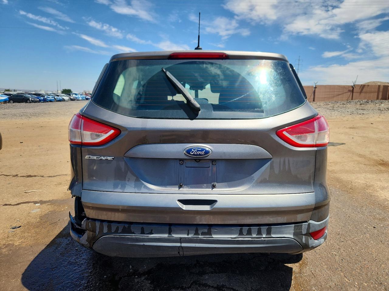 2015 Ford Escape S Серый vin: 1FMCU0F78FUC36799