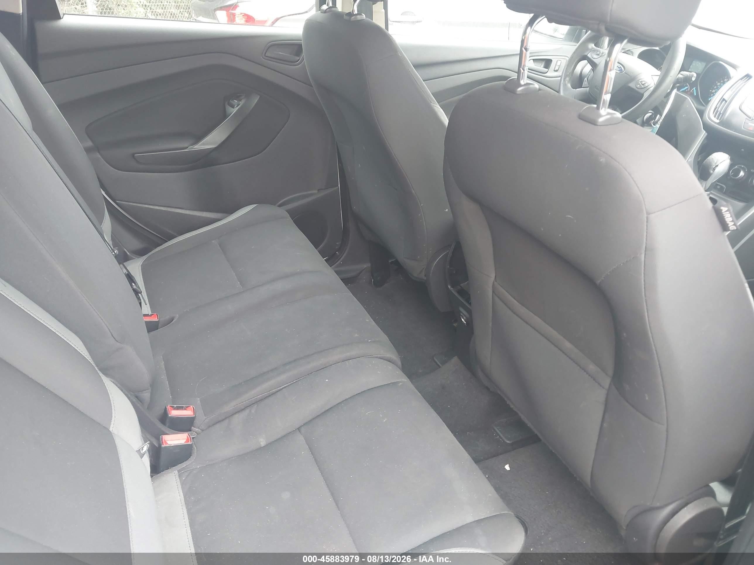 2013 Ford Escape S White vin: 1FMCU0F79DUA74453