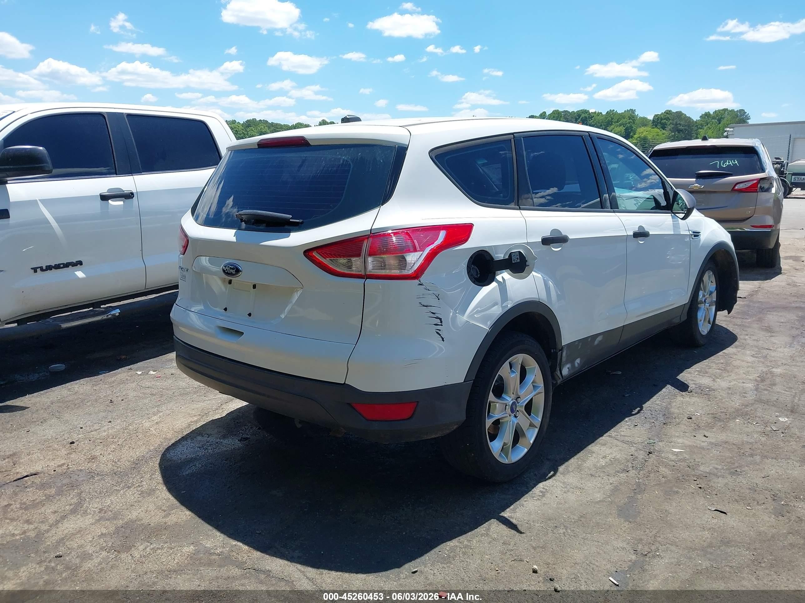 2013 Ford Escape S White vin: 1FMCU0F79DUA90801