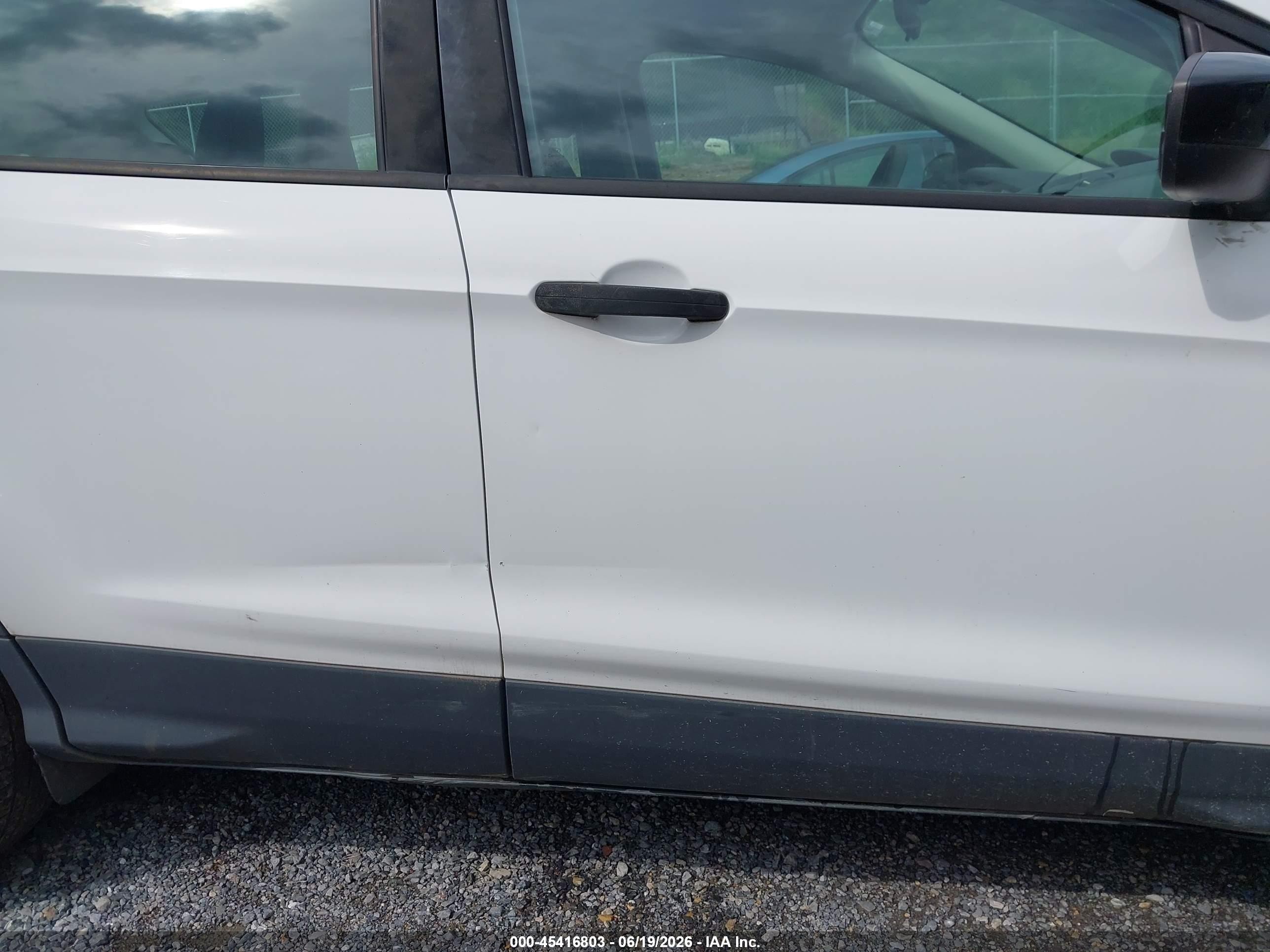 2013 Ford Escape S White vin: 1FMCU0F79DUB44162