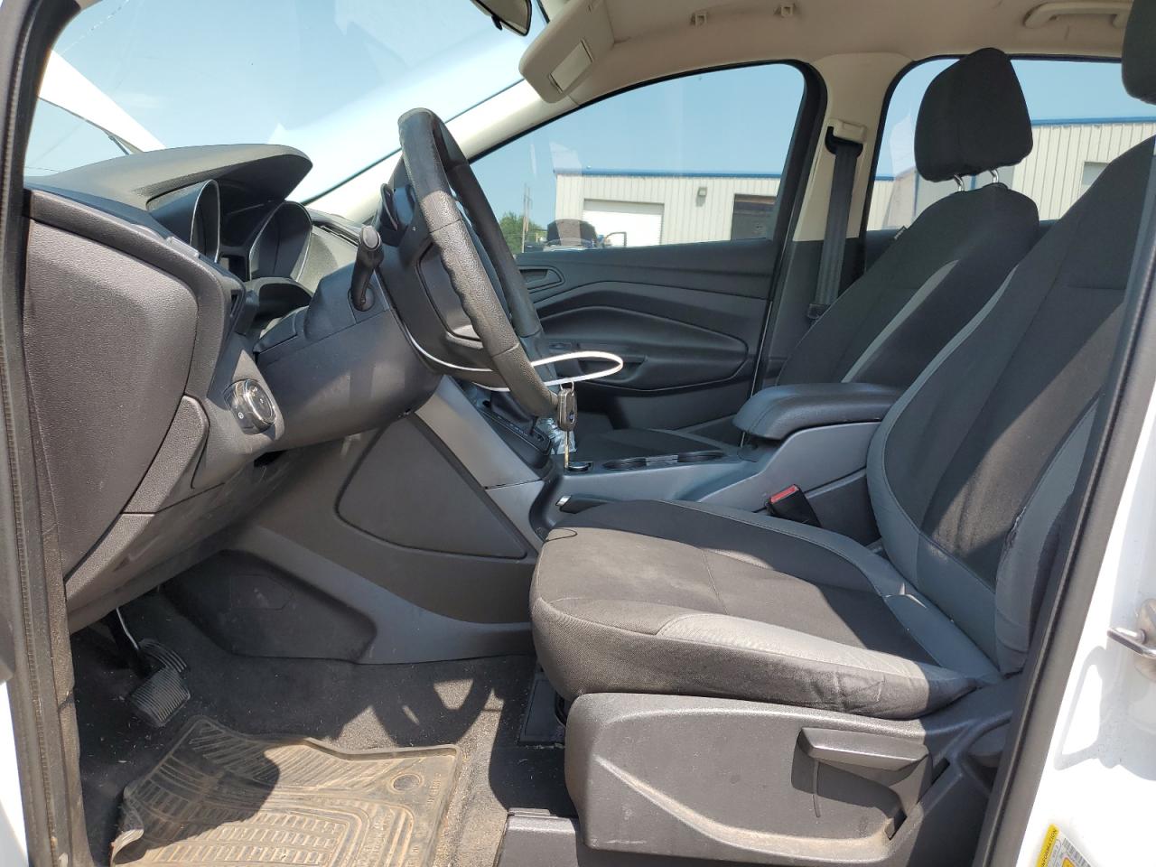 2013 Ford Escape S White vin: 1FMCU0F79DUC03744